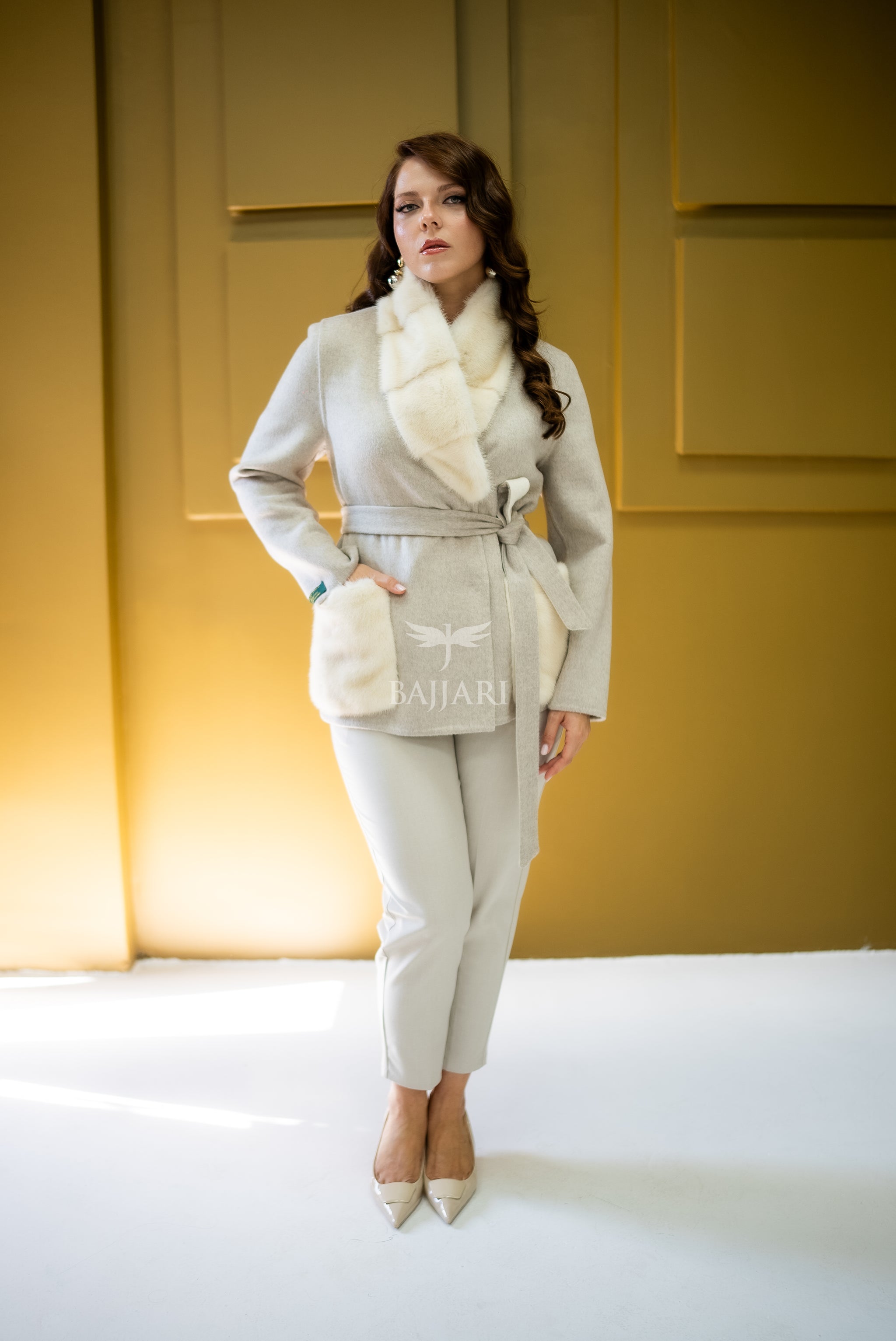 Elegant Harmony of Alpaca Fabric & Mink Fur -9561-
