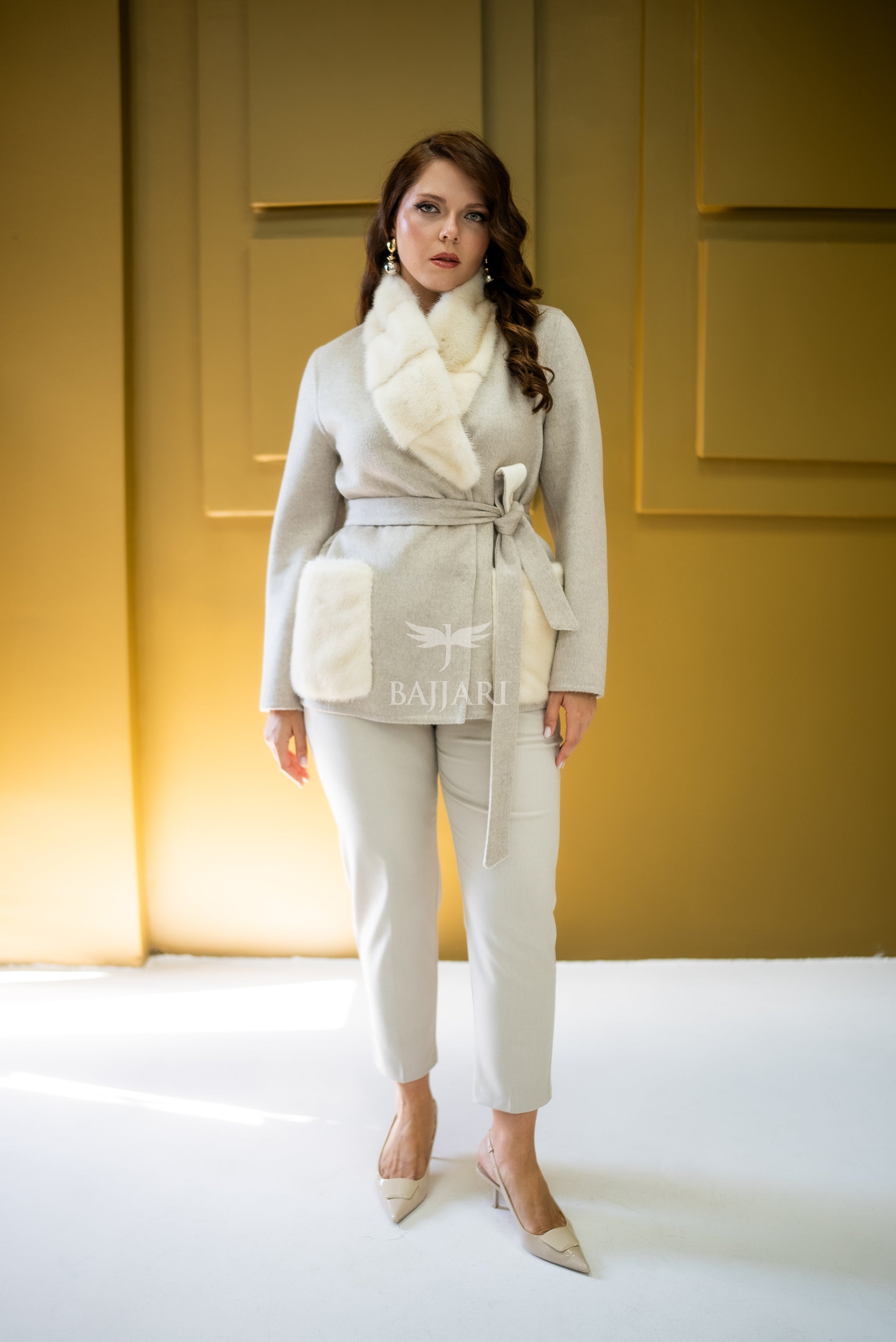 Elegant Harmony of Alpaca Fabric & Mink Fur -9561-