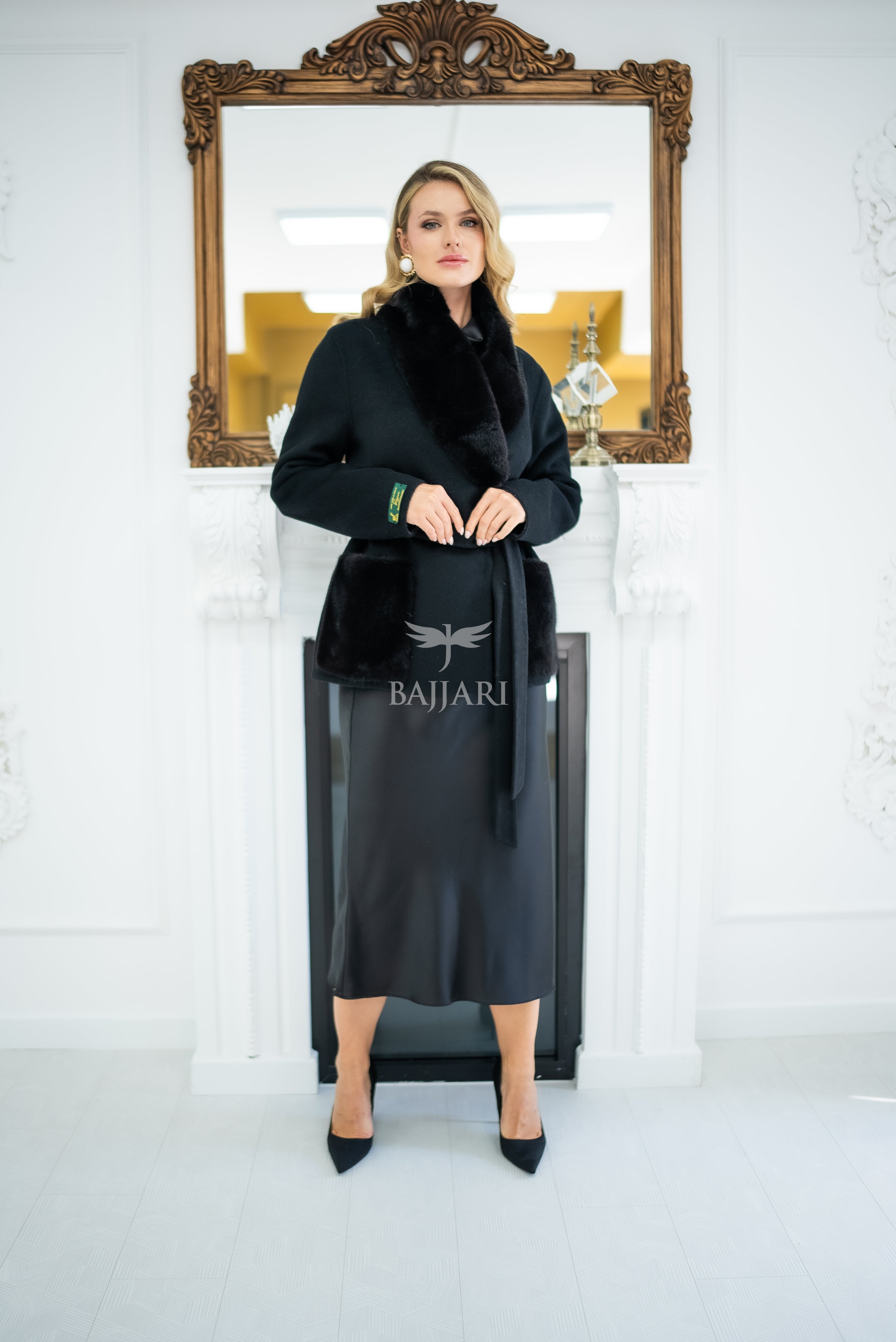 Elegant Harmony of Alpaca Fabric & Mink Fur -9561-