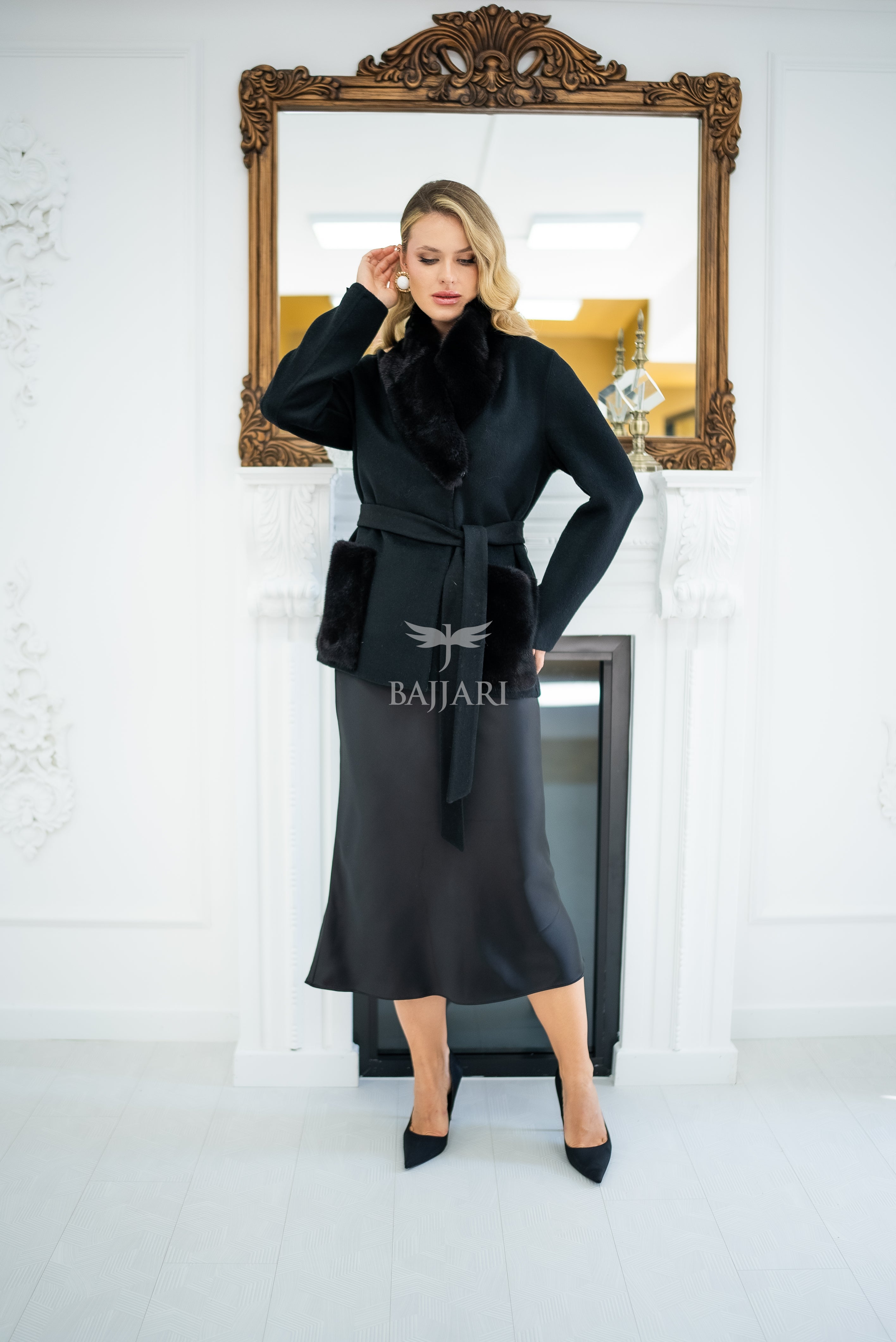Elegant Harmony of Alpaca Fabric & Mink Fur -9561-