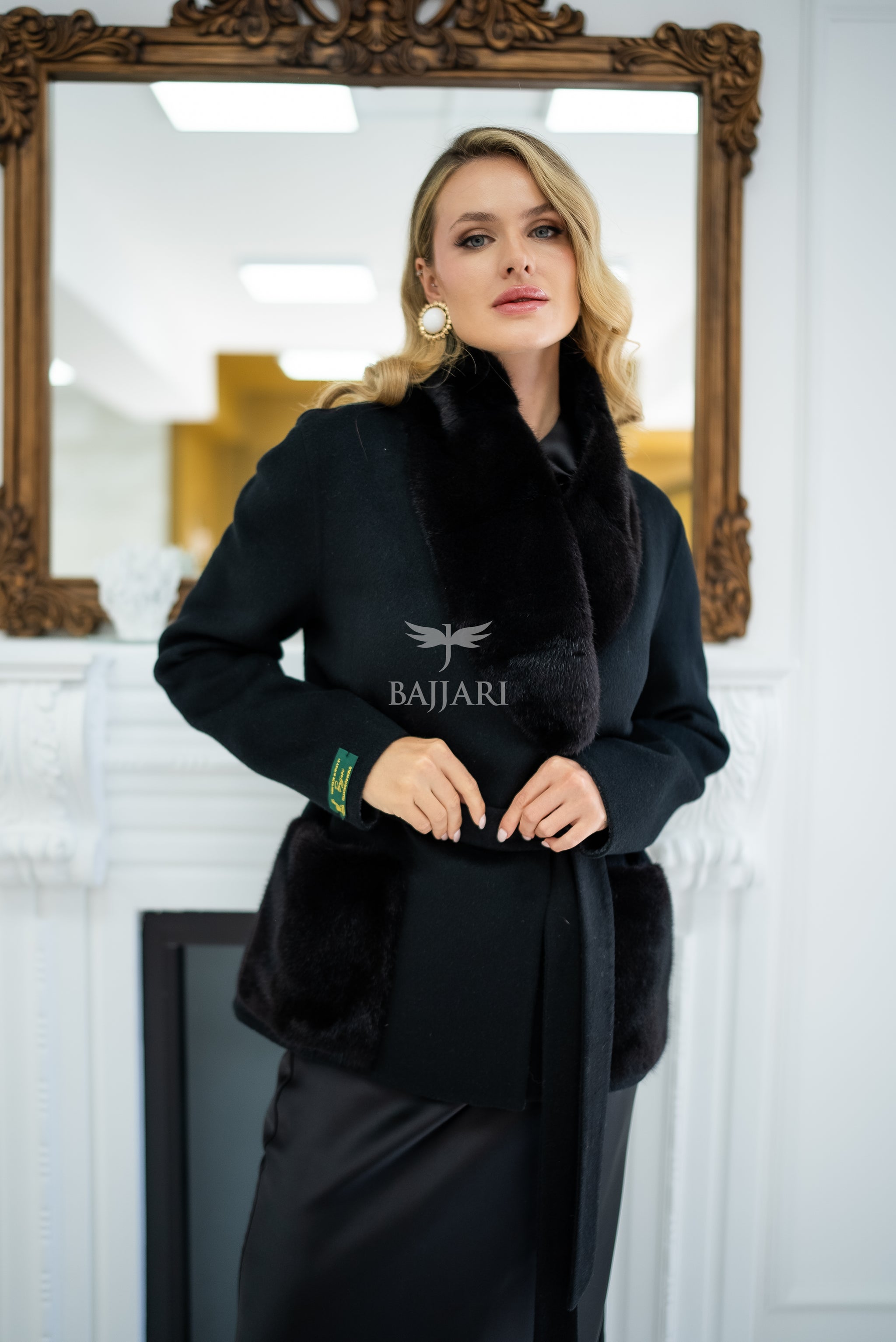 Elegant Harmony of Alpaca Fabric & Mink Fur -9561-