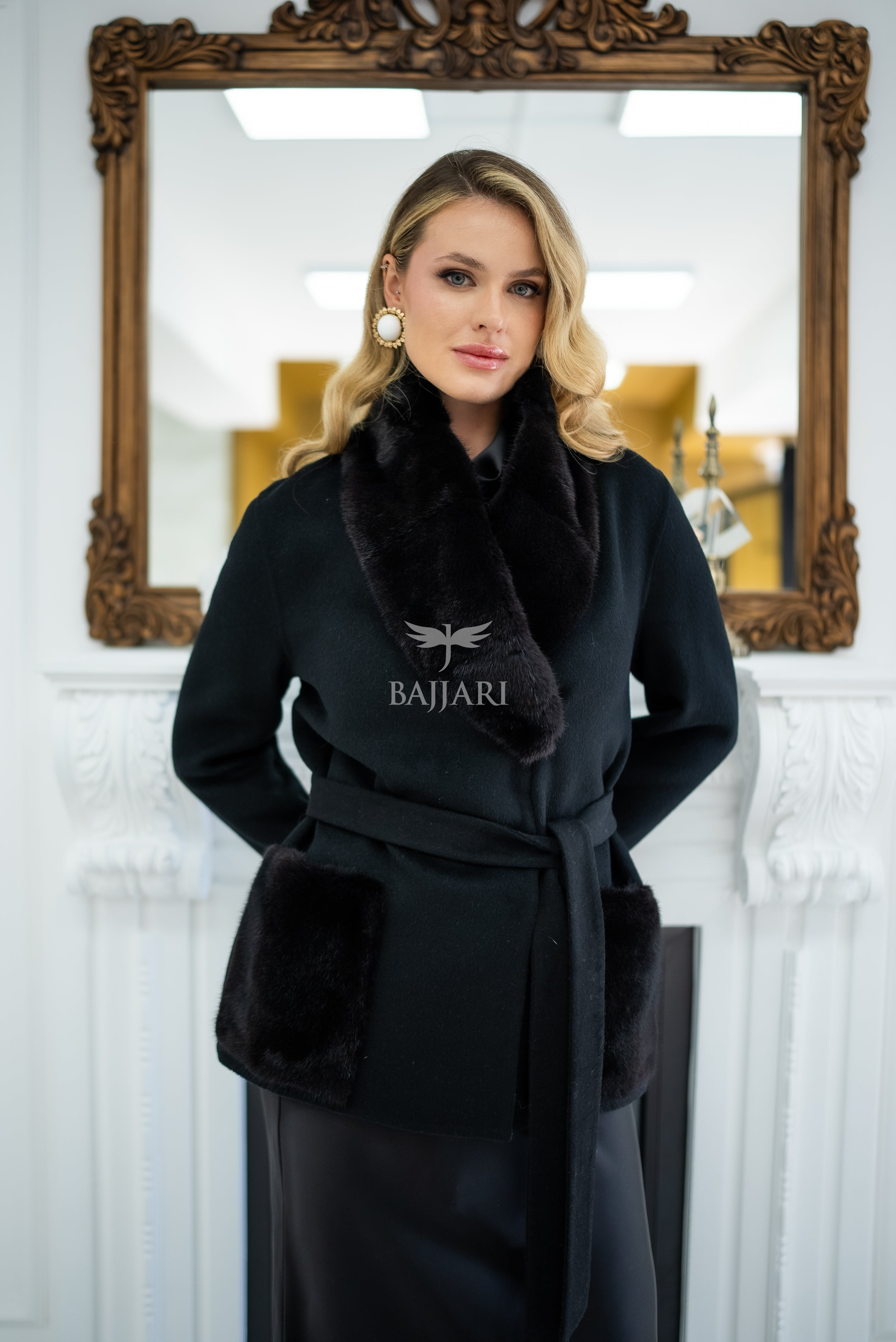 Elegant Harmony of Alpaca Fabric & Mink Fur -9561-