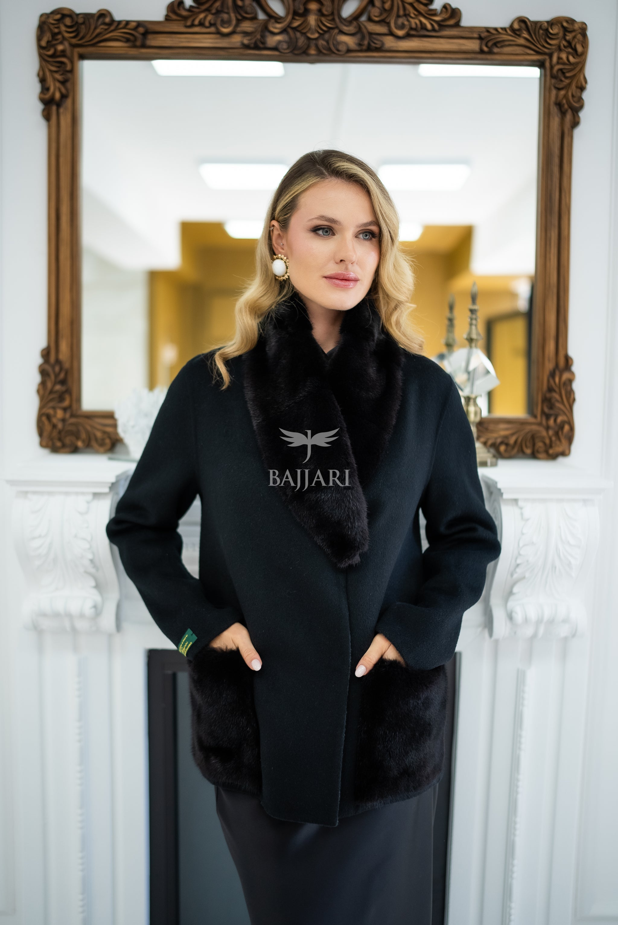 Elegant Harmony of Alpaca Fabric & Mink Fur -9561-