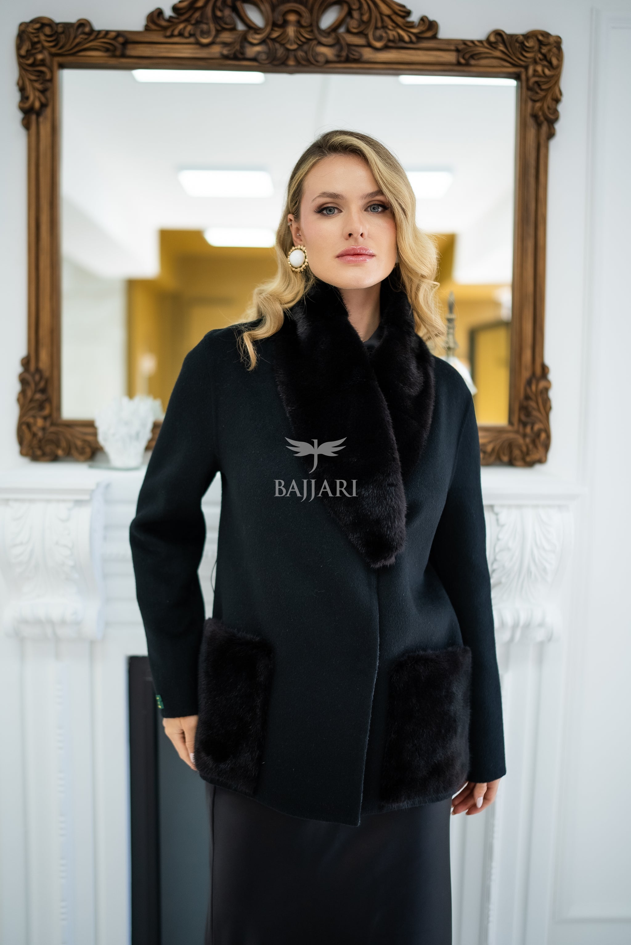 Elegant Harmony of Alpaca Fabric & Mink Fur -9561-