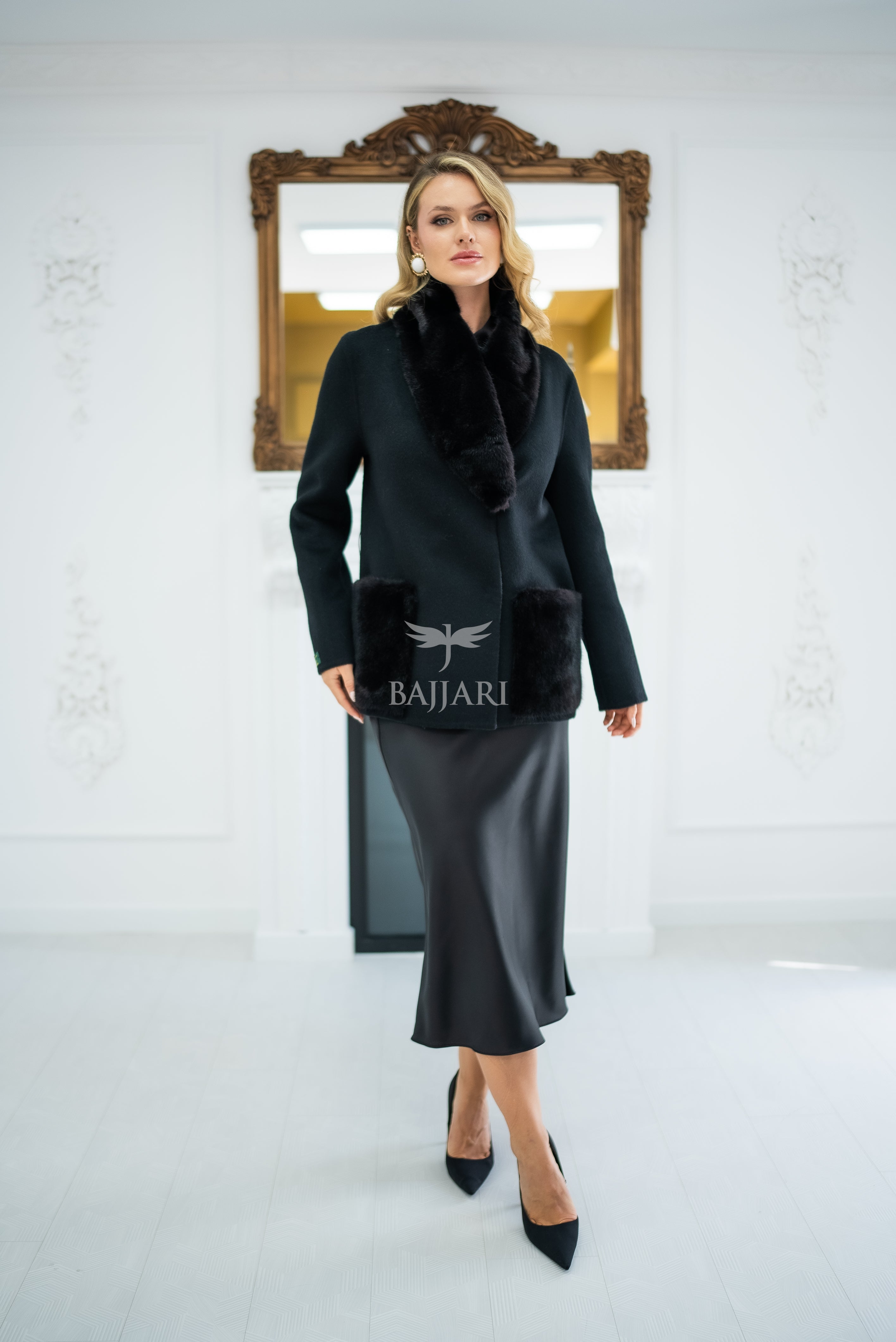 Elegant Harmony of Alpaca Fabric & Mink Fur -9561-