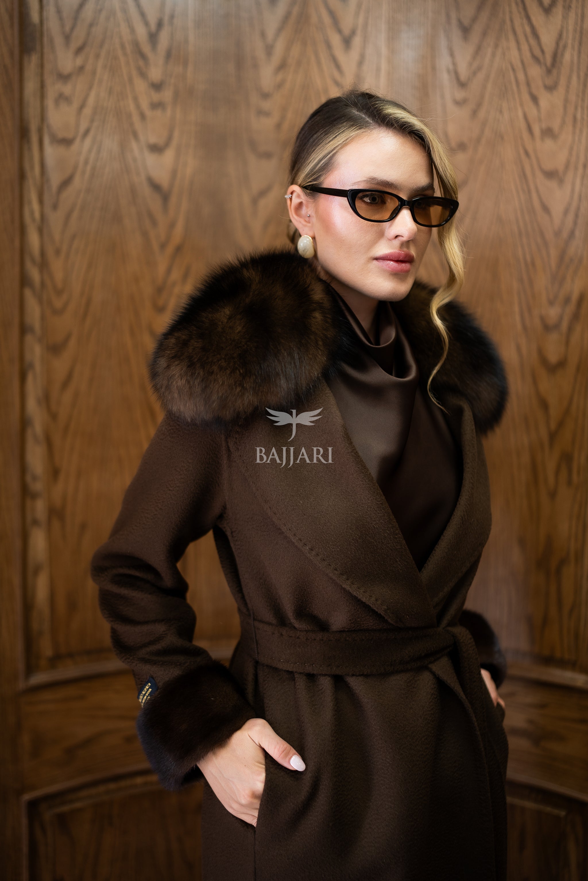 Zibellino Alpaca Wool Fabric | Fox Fur Collar, Mink Fur Sleeve Cuff Detail | Slit Skirt Cut -9587-