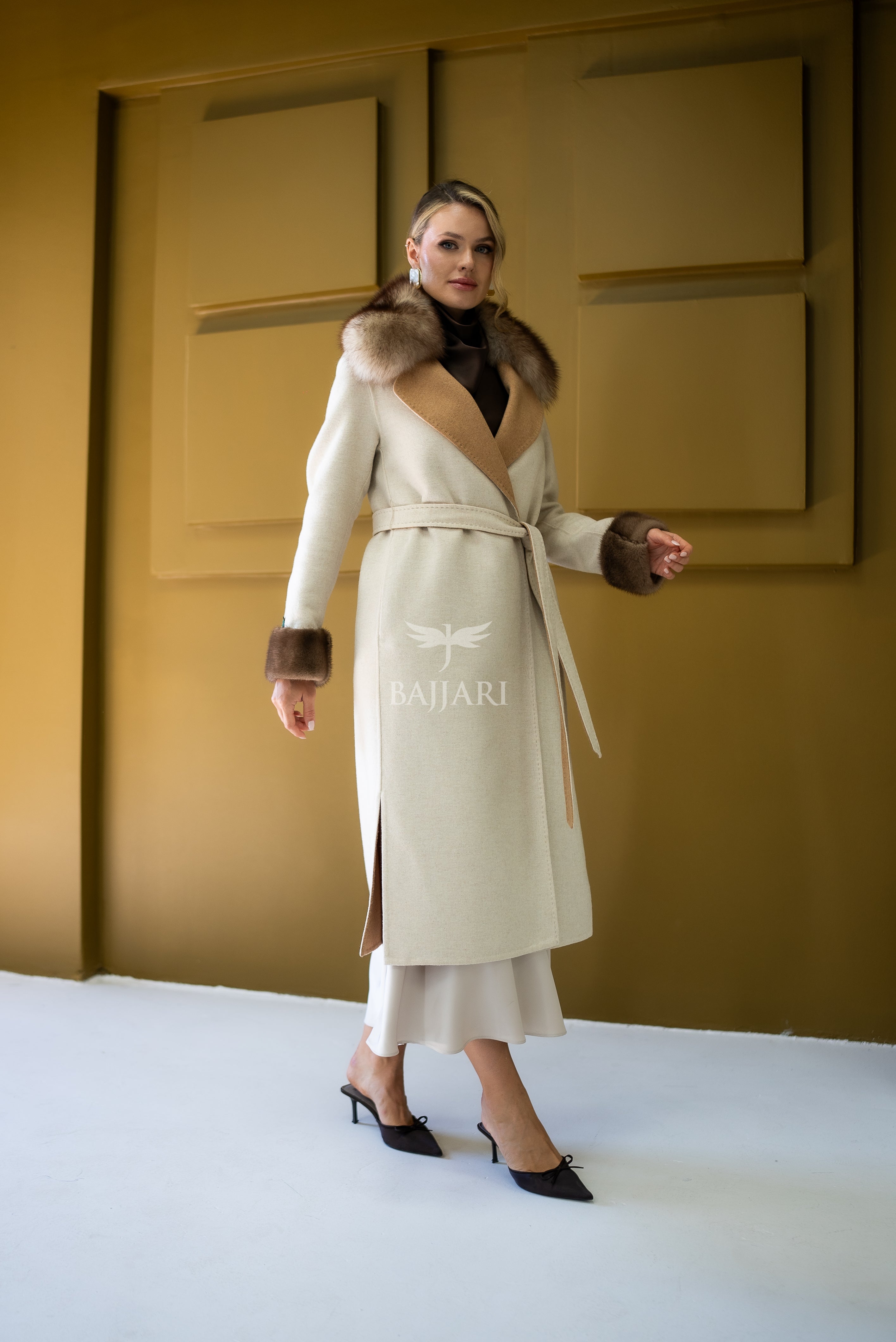 Alpaca Wool Fabric | Fox Fur Collar, Mink Fur Sleeve Cuff Detail | Slit Skirt Cut -9587-