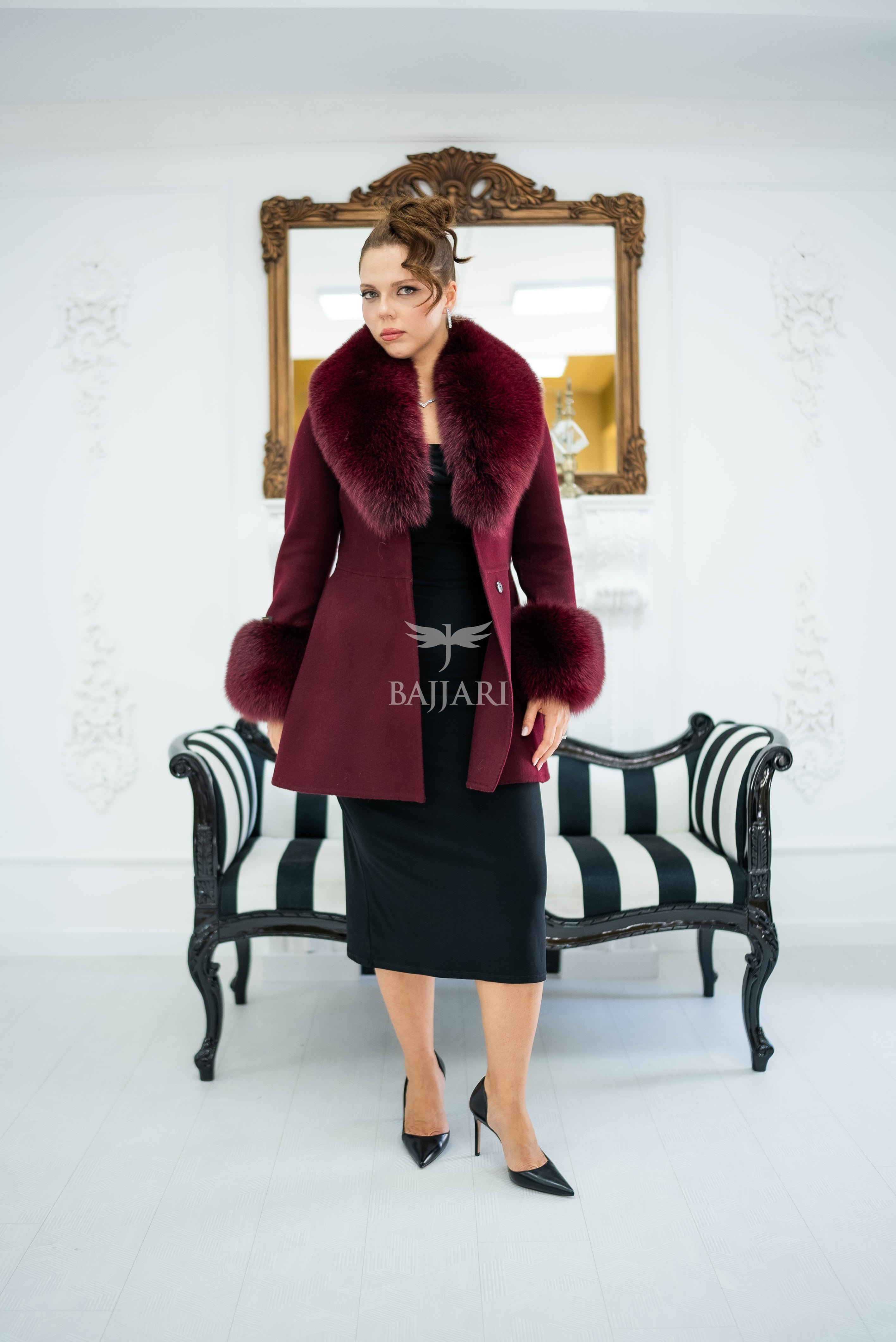 Alpaca Wool Fabric | Fox Fur Collar & Cuff Detail | Flared Cut -3895-
