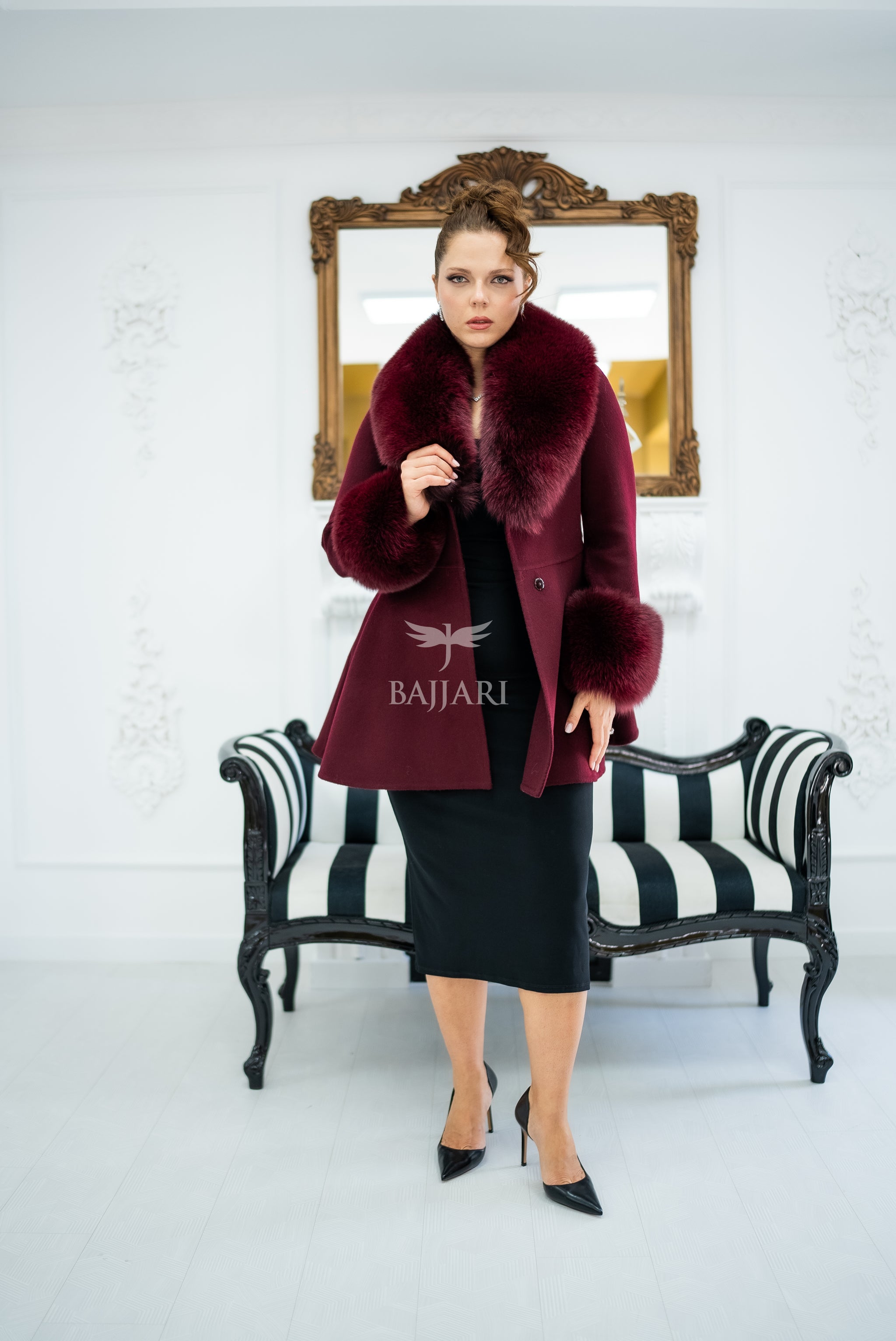 Alpaca Wool Fabric | Fox Fur Collar & Cuff Detail | Flared Cut -3895-