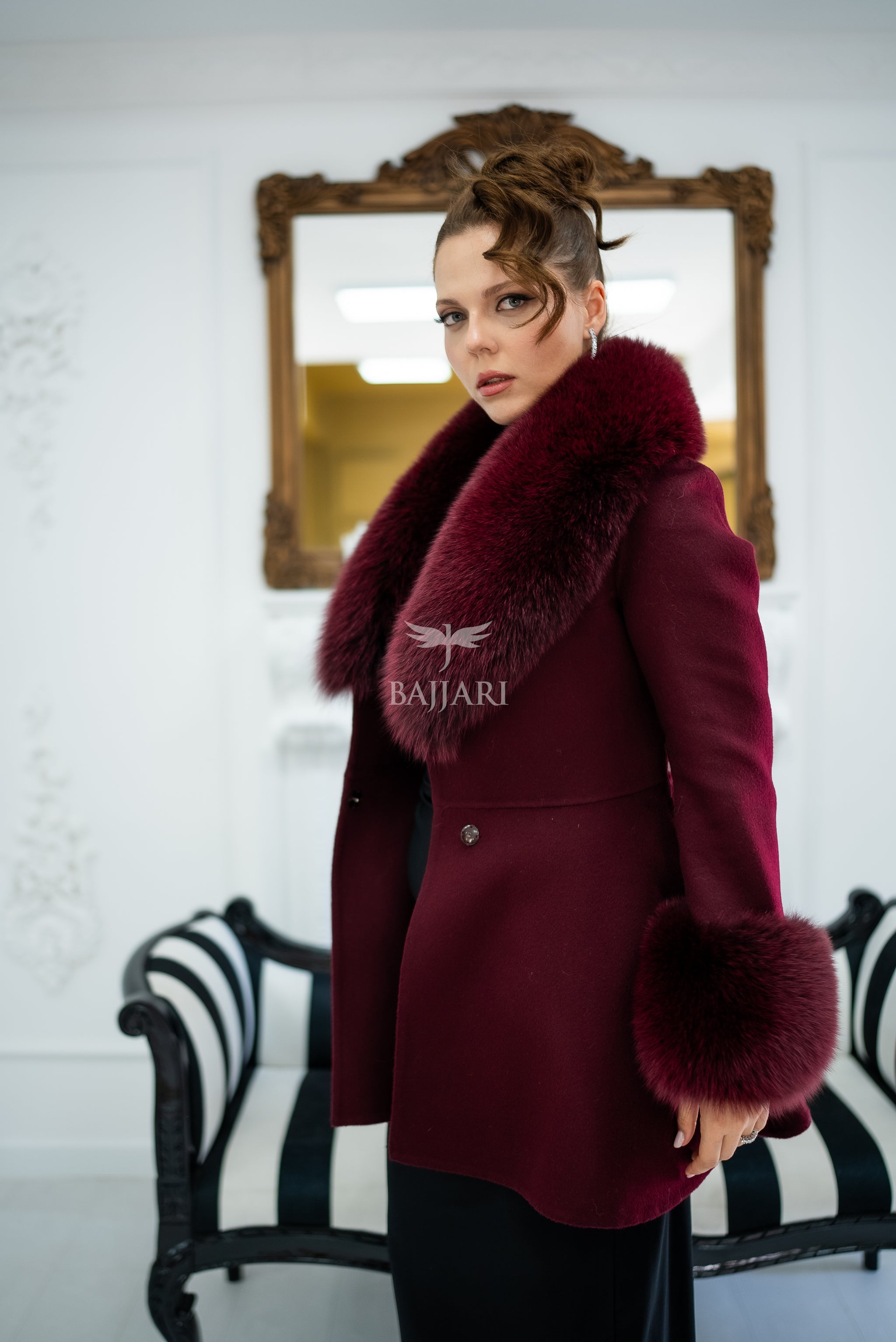 Alpaca Wool Fabric | Fox Fur Collar & Cuff Detail | Flared Cut -3895-