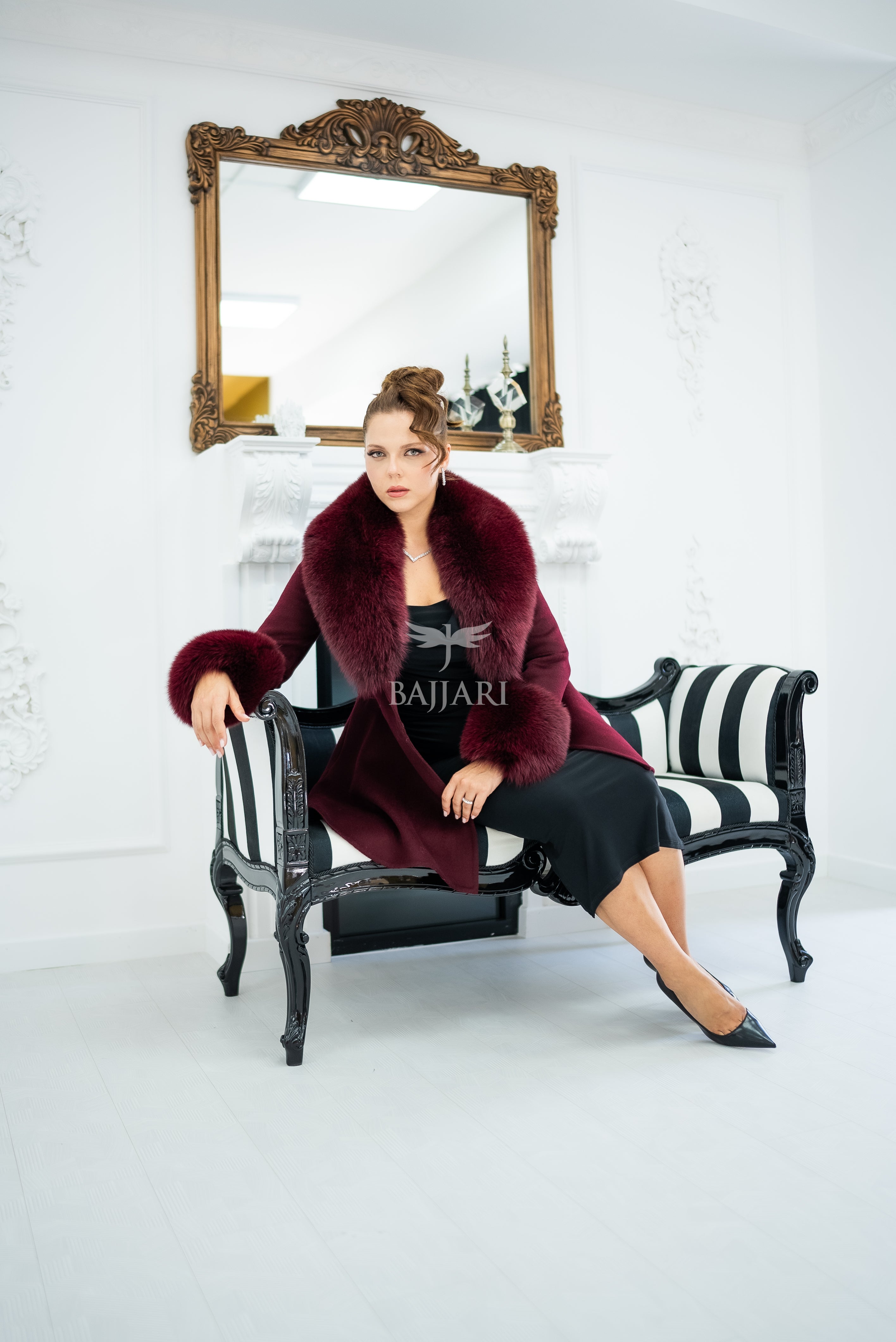 Alpaca Wool Fabric | Fox Fur Collar & Cuff Detail | Flared Cut -3895-