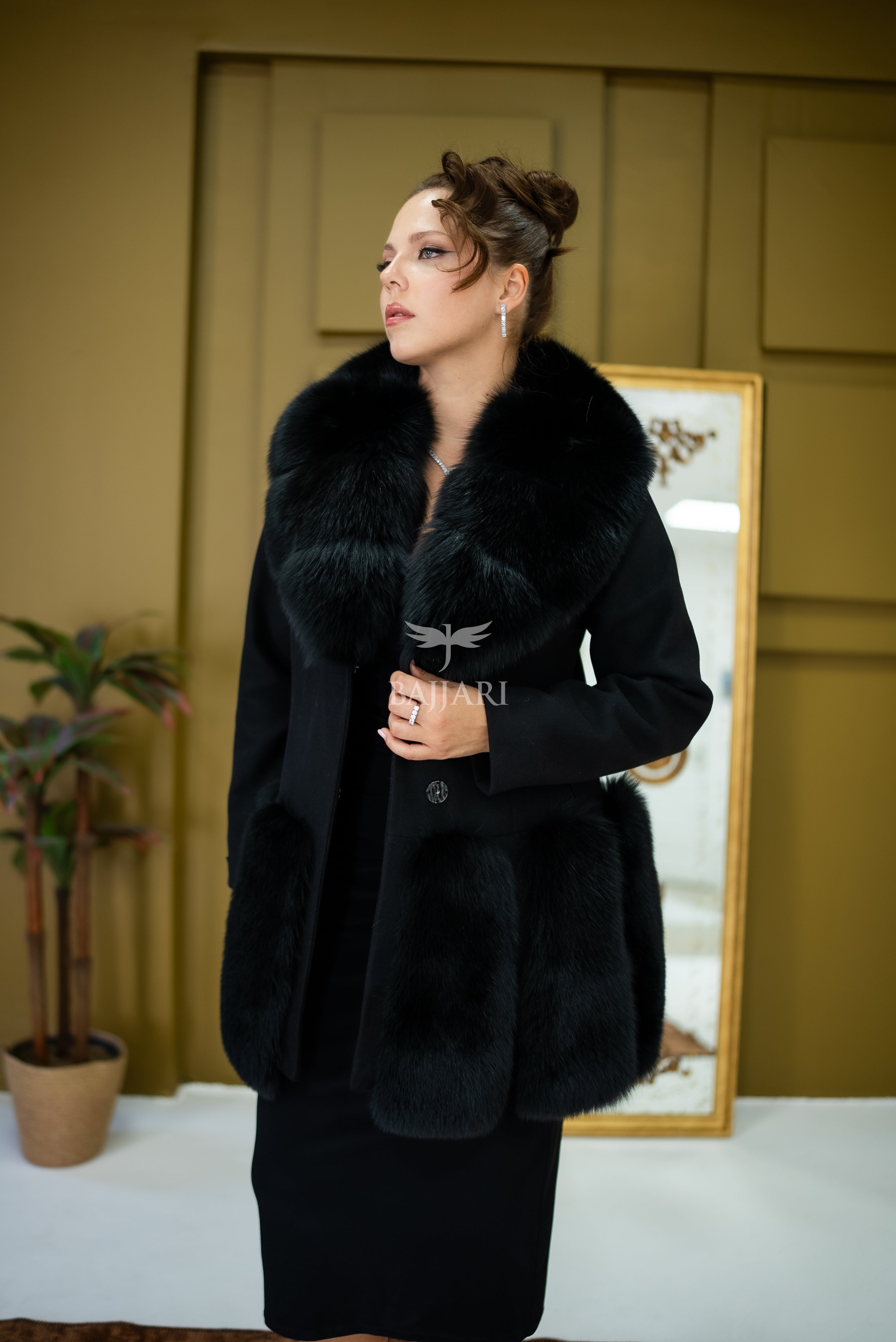 Women's Coat Offering the Elegance of Luxurious Alpaca Fabric with Fox Fur Collar and Fox Fur Trim Details on the Hem -1293-