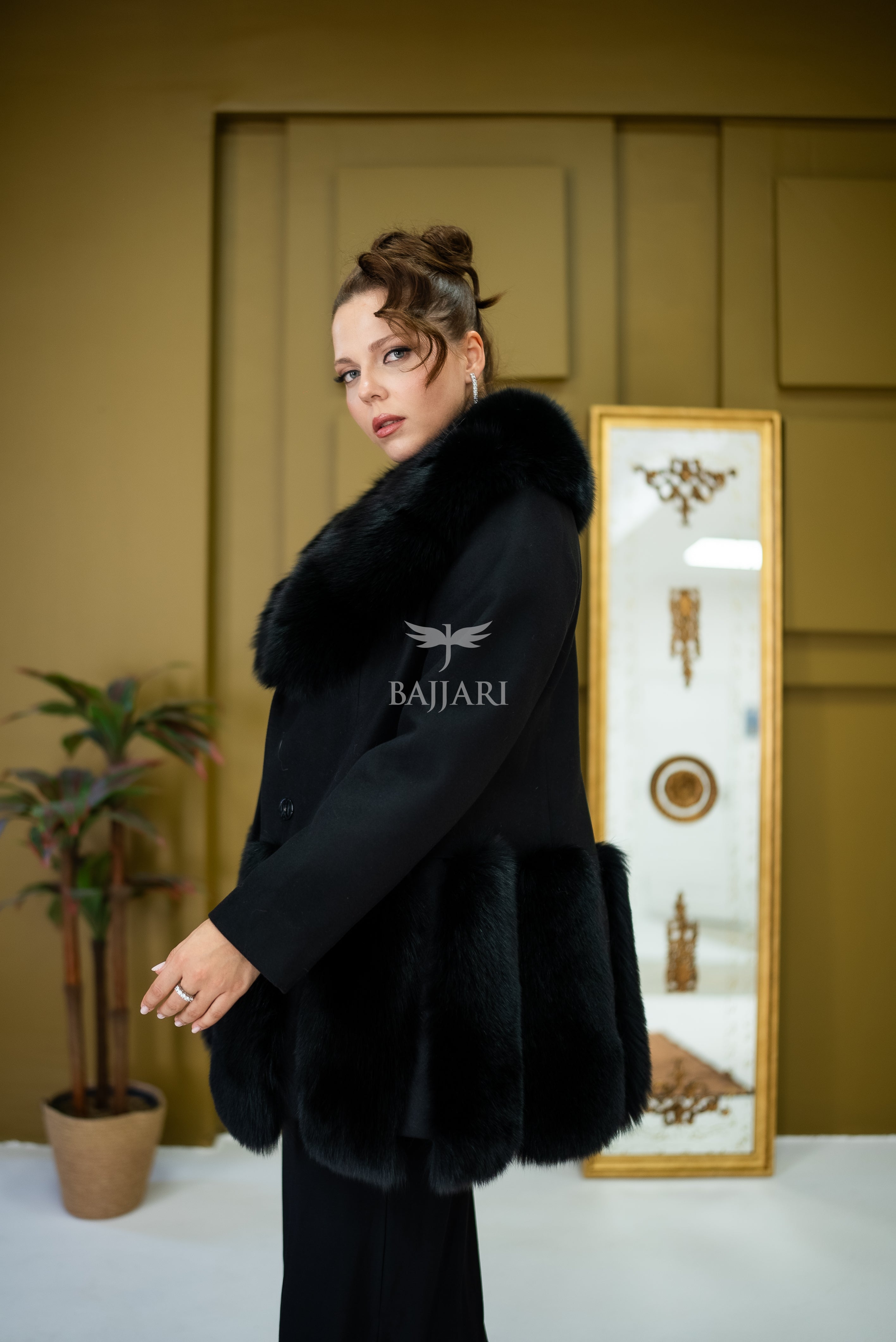 Women's Coat Offering the Elegance of Luxurious Alpaca Fabric with Fox Fur Collar and Fox Fur Trim Details on the Hem -1293-