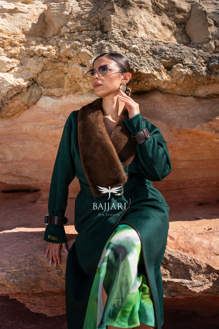 Exquisite Alpaca Design Adorned with Mink Fur and Leather Trim -9502-