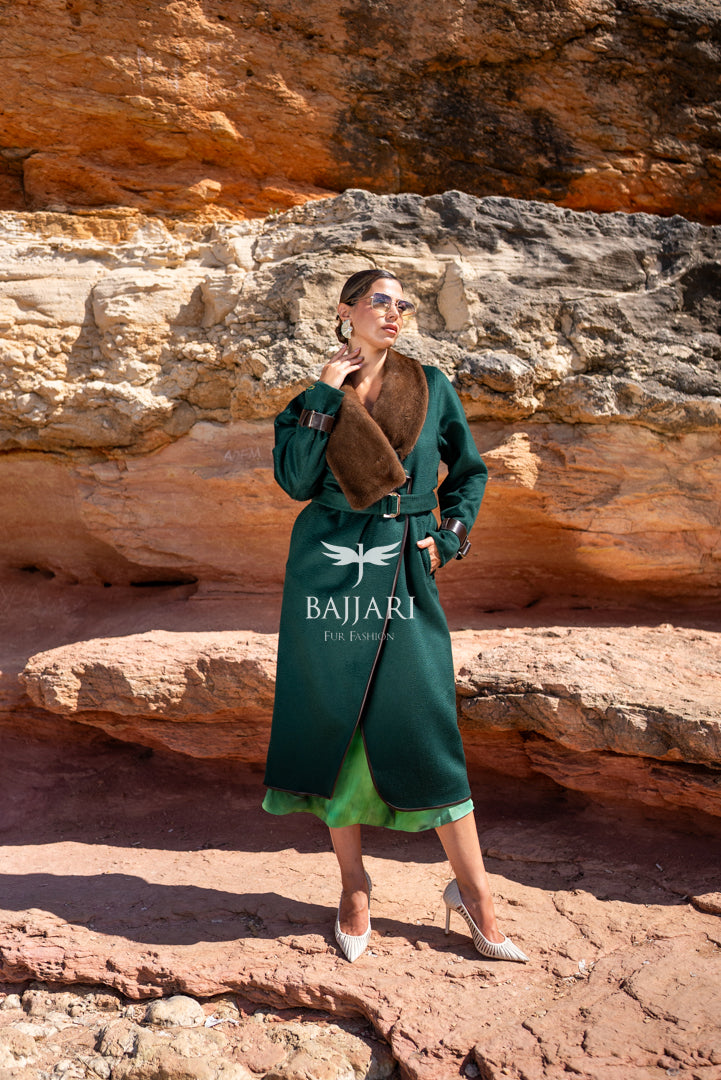 Exquisite Alpaca Design Adorned with Mink Fur and Leather Trim -9502-