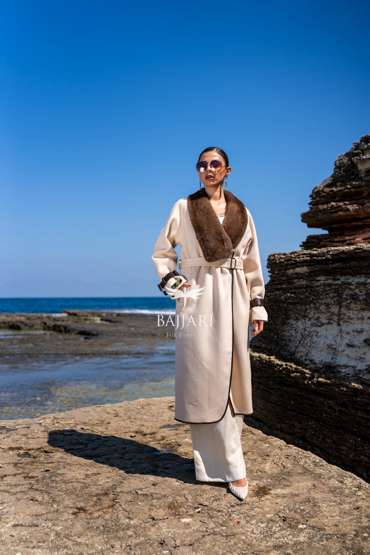 Exquisite Alpaca Design Adorned with Mink Fur and Leather Trim -9502-