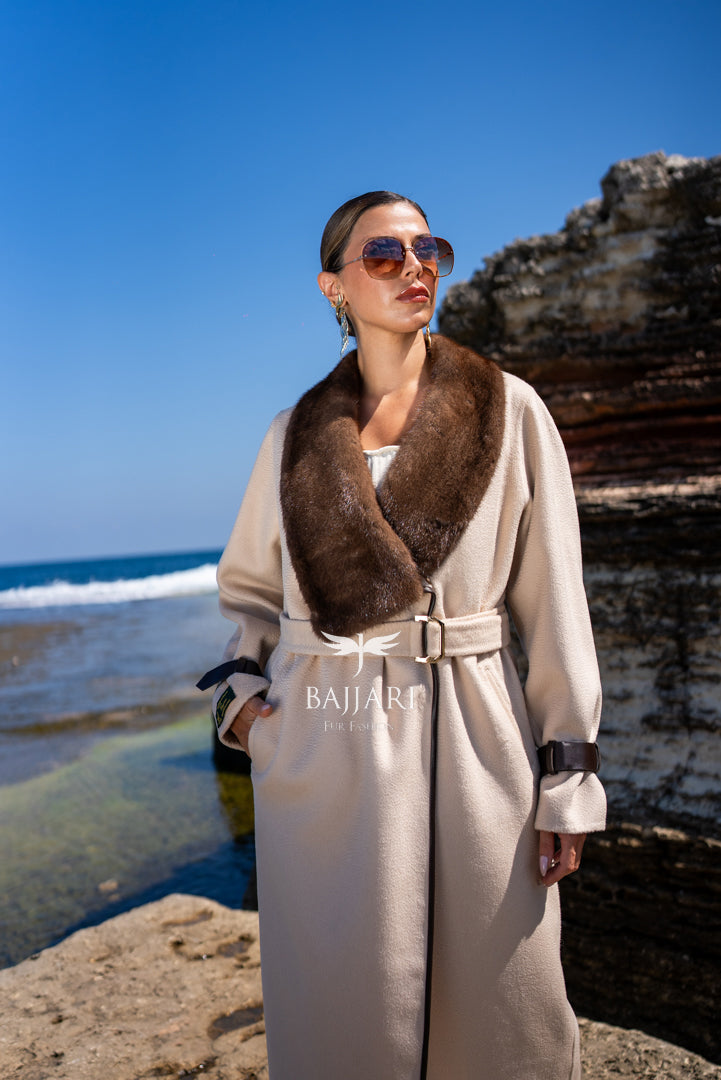 Exquisite Alpaca Design Adorned with Mink Fur and Leather Trim -9502-