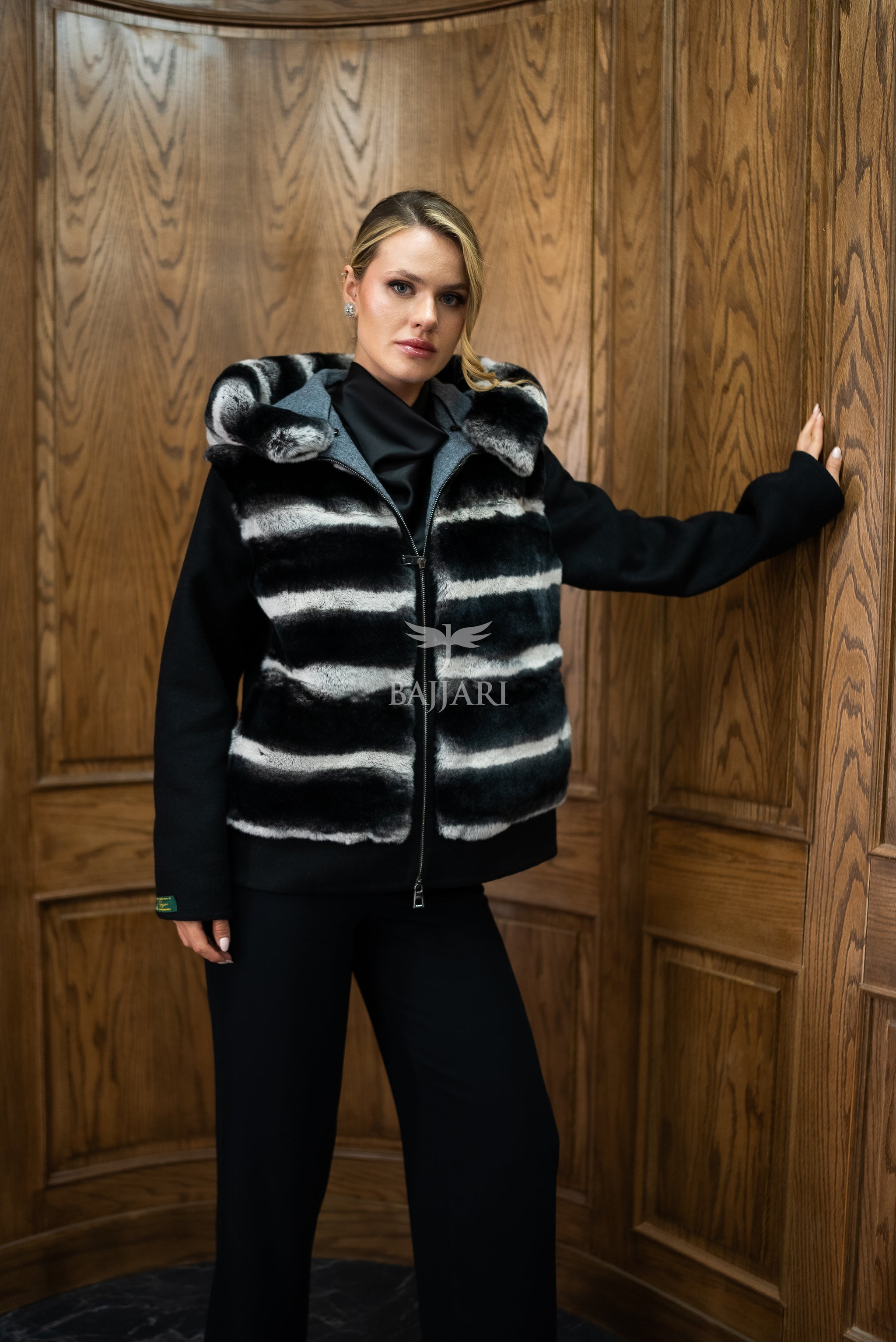 Alpaca Fabric Hooded Model with Rabbit Fur and Real Rabbit Fur Trim on the Front and Hood -9444-