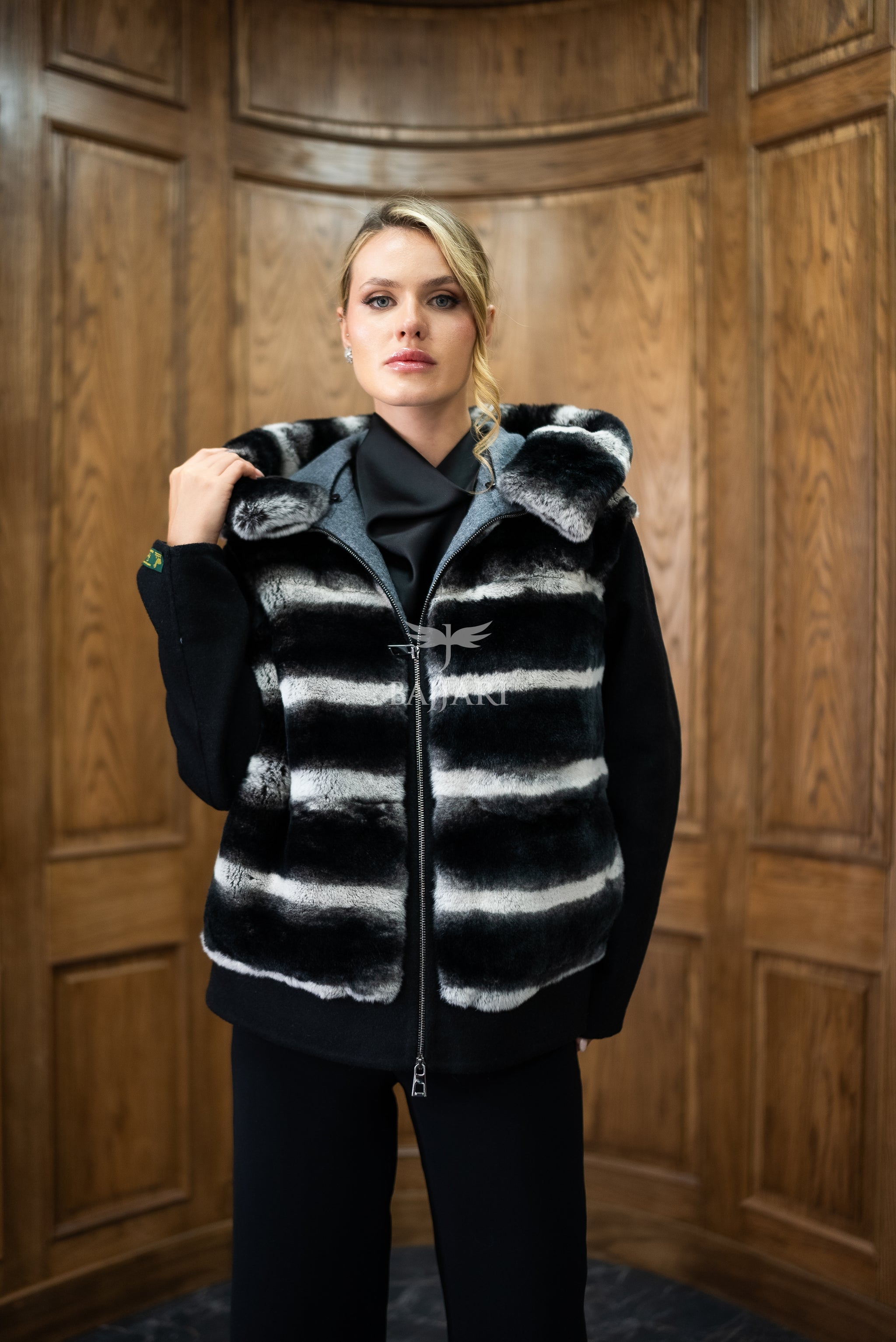 Alpaca Fabric Hooded Model with Rabbit Fur and Real Rabbit Fur Trim on the Front and Hood -9444-