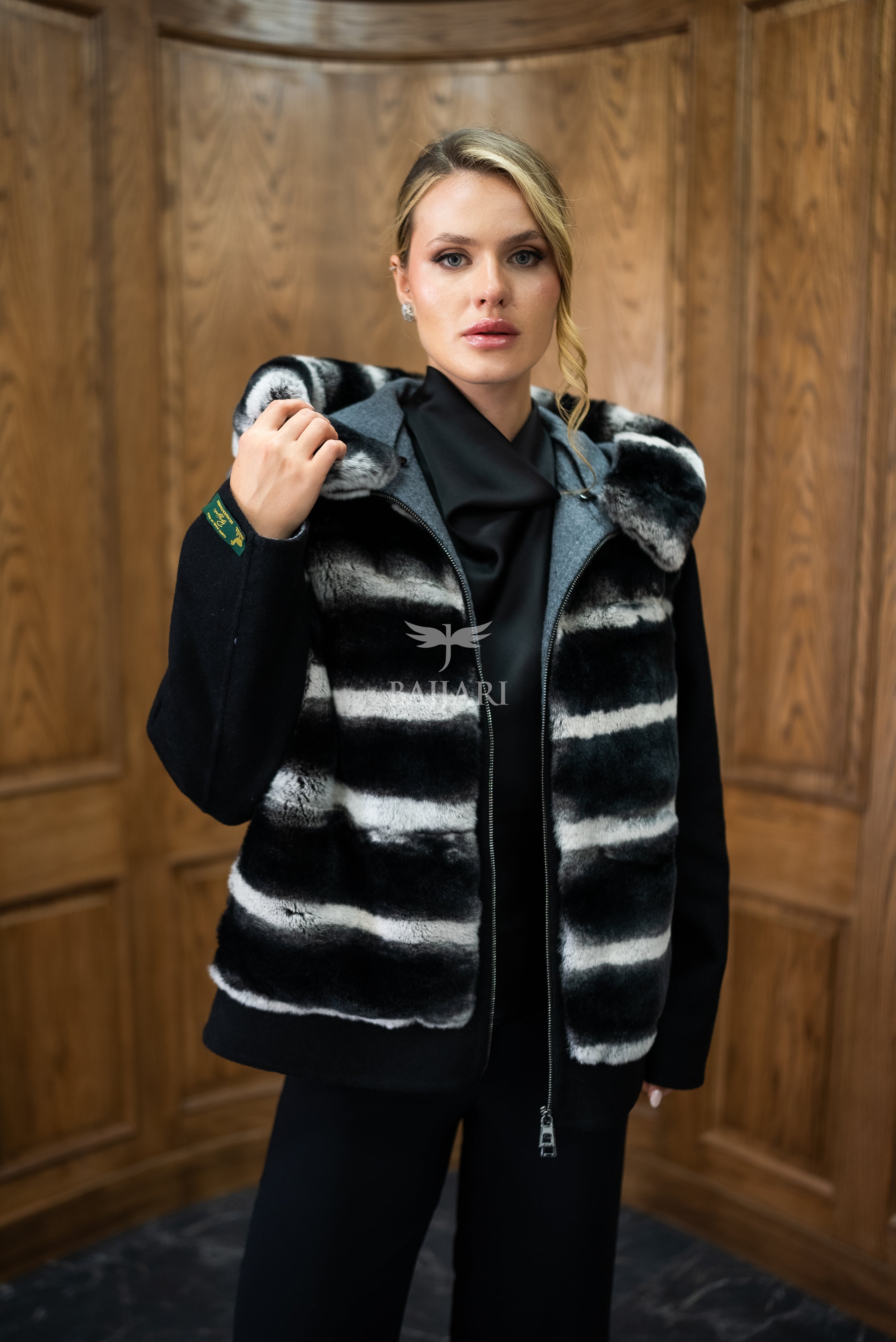 Alpaca Fabric Hooded Model with Rabbit Fur and Real Rabbit Fur Trim on the Front and Hood -9444-