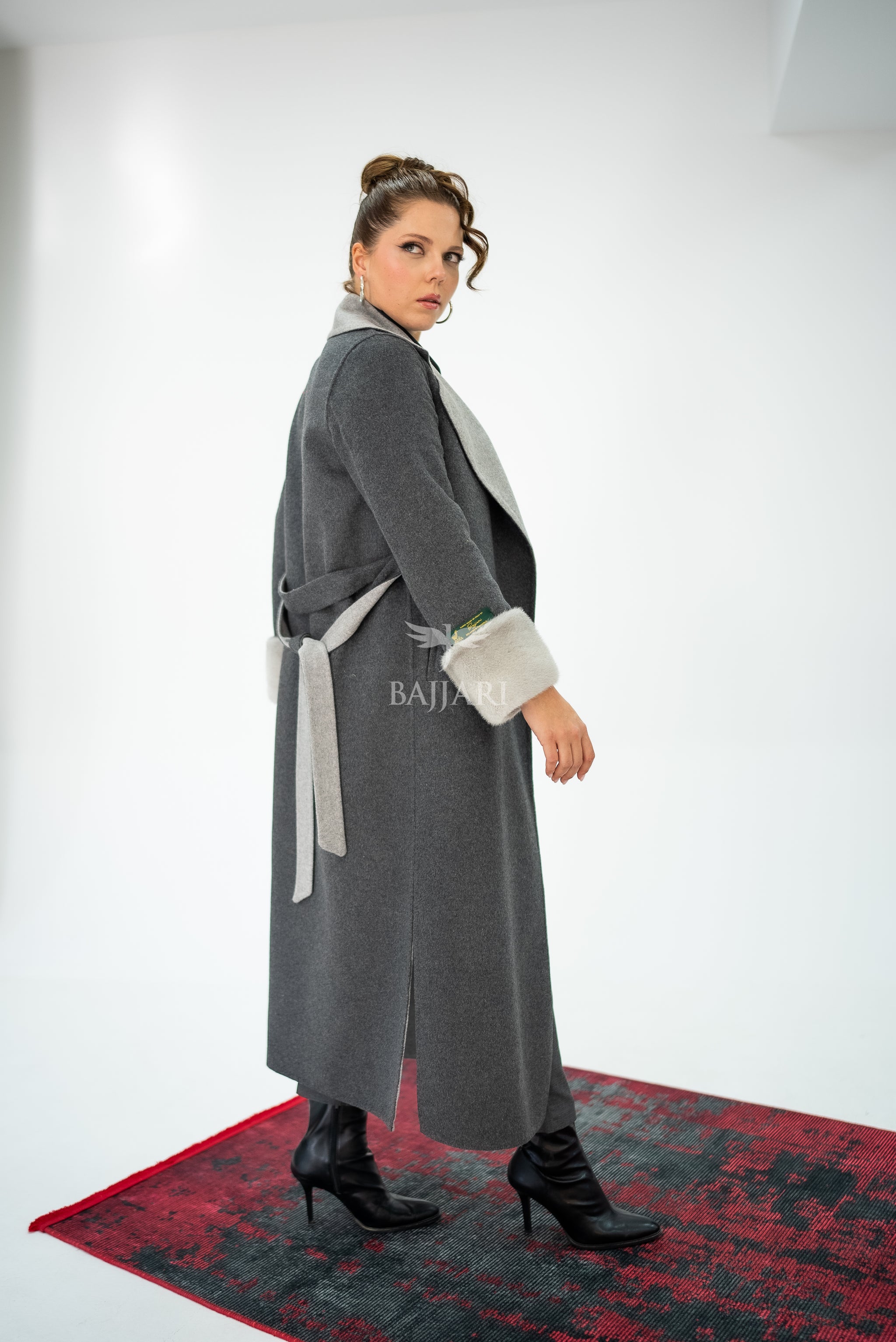 Alpaca Wool Fabric | Mink Fur Sleeves; Cuff Detail | Slit Hem Alpaca Mink -3991 A M-
