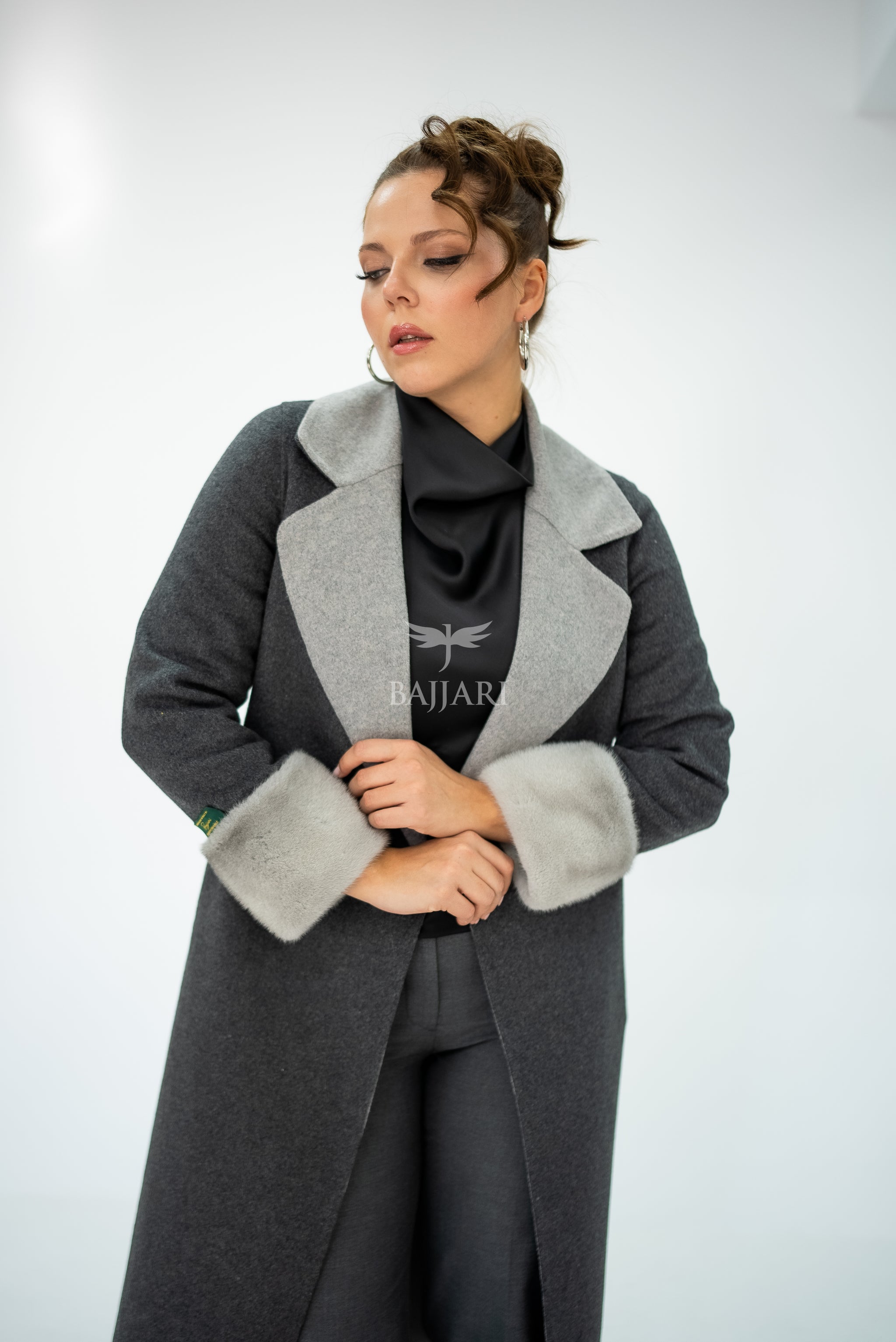 Alpaca Wool Fabric | Mink Fur Sleeves; Cuff Detail | Slit Hem Alpaca Mink -3991 A M-