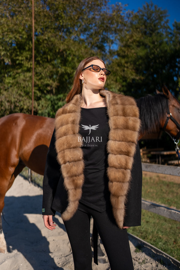 Short Jacket with Sable Fur Details in Alpaca Wool -9428-