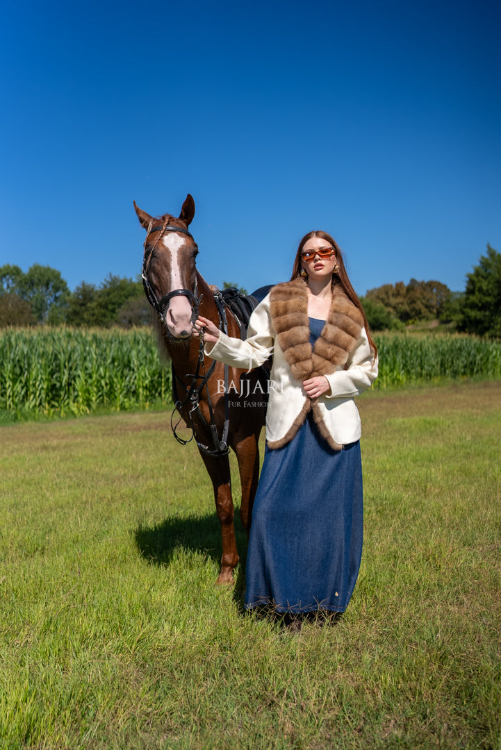 Short Jacket with Sable Fur Details in Alpaca Wool -9428-