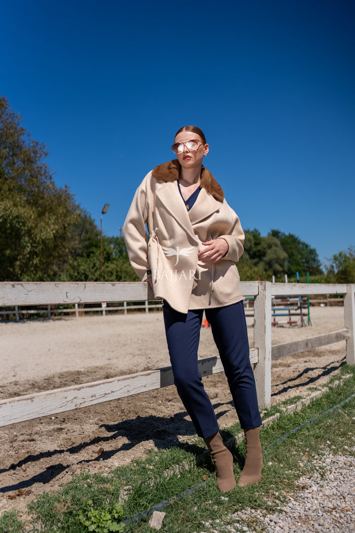 Elegant Women’s Coat with Alpaca Lama Fabric and Mink Fur Collar -9434-