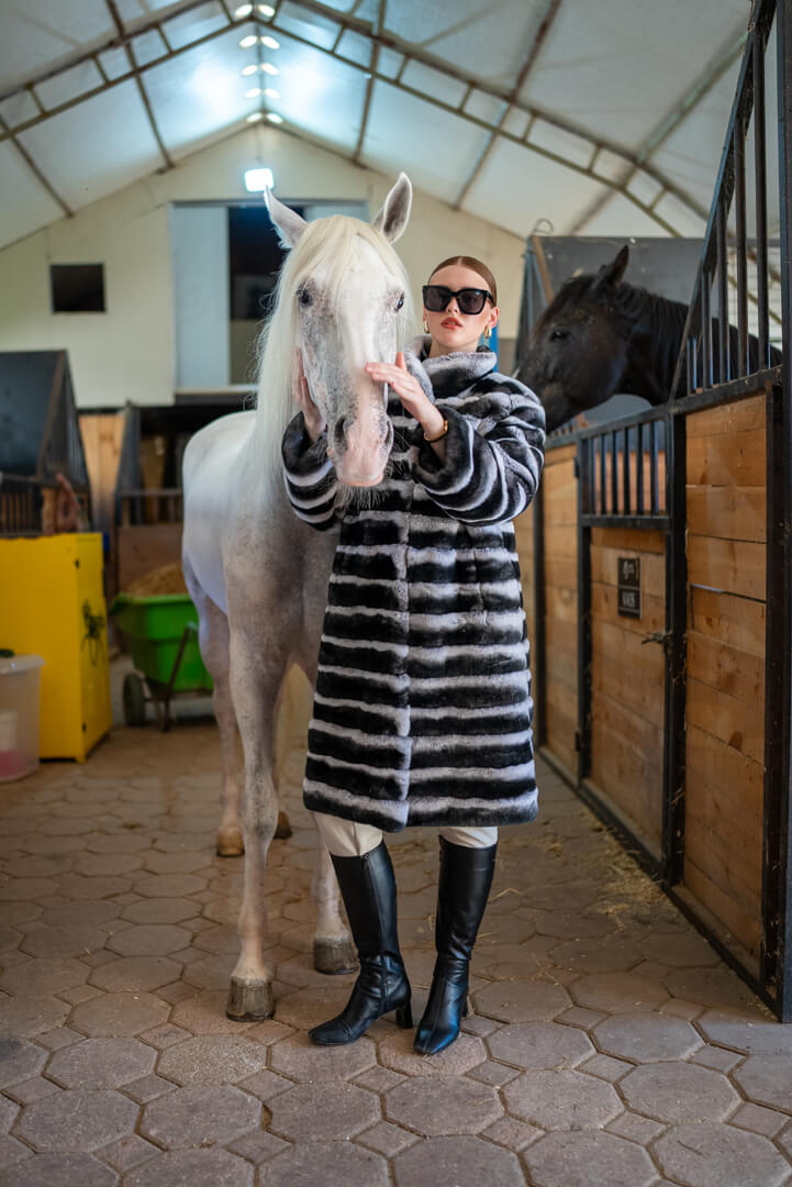 Women’s Rabbit Fur Jacket with Baby Collar and Striped Design – Adjustable Length for Versatile Style!