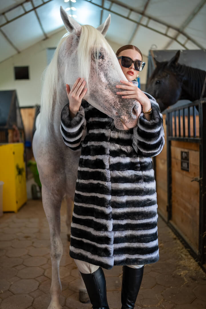 Women’s Rabbit Fur Jacket with Baby Collar and Striped Design – Adjustable Length for Versatile Style!