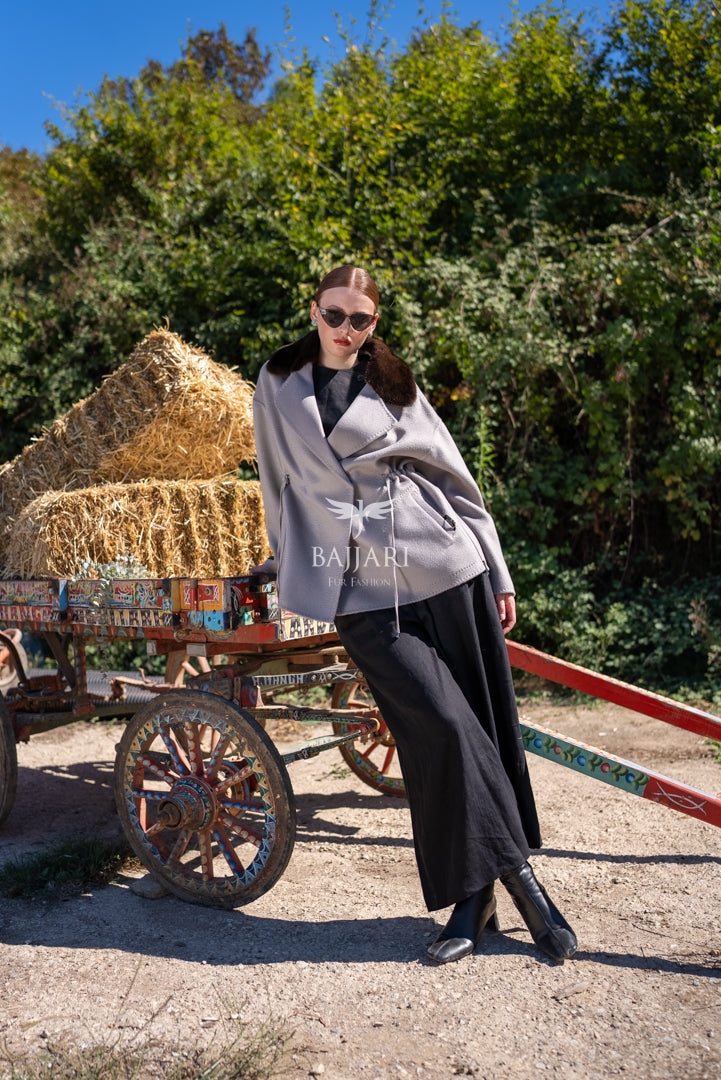 Elegant Women’s Coat with Alpaca Lama Fabric and Mink Fur Collar -9434-