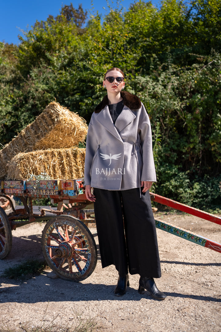 Elegant Women’s Coat with Alpaca Lama Fabric and Mink Fur Collar -9434-