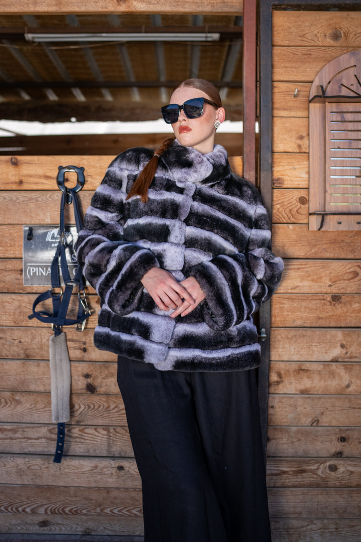 Elegant Women’s Rabbit Fur Coat with Baby Collar