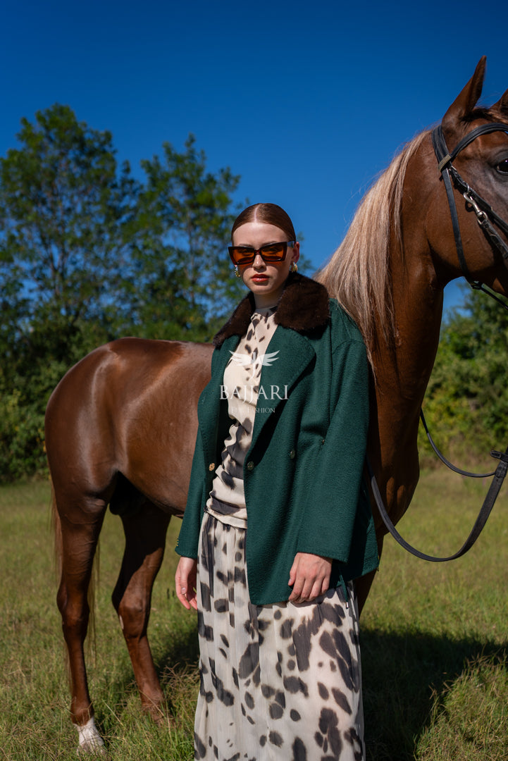 Elegant Women’s Coat with Alpaca Lama Fabric and Mink Fur Collar -9434-