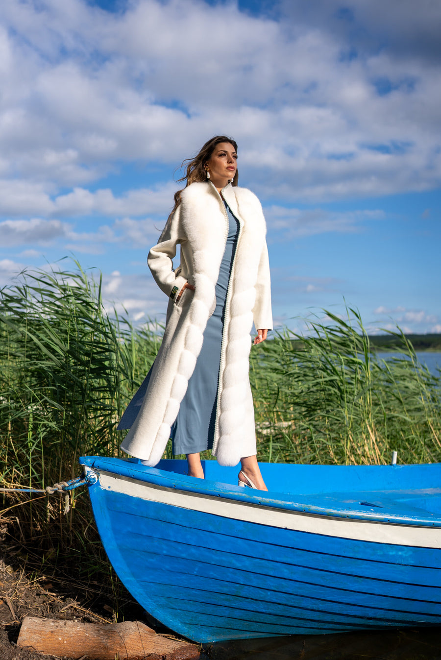 Women’s Coat Made from Alpaca Wool with Full Fox Fur Front and Special Embroidery -9483-