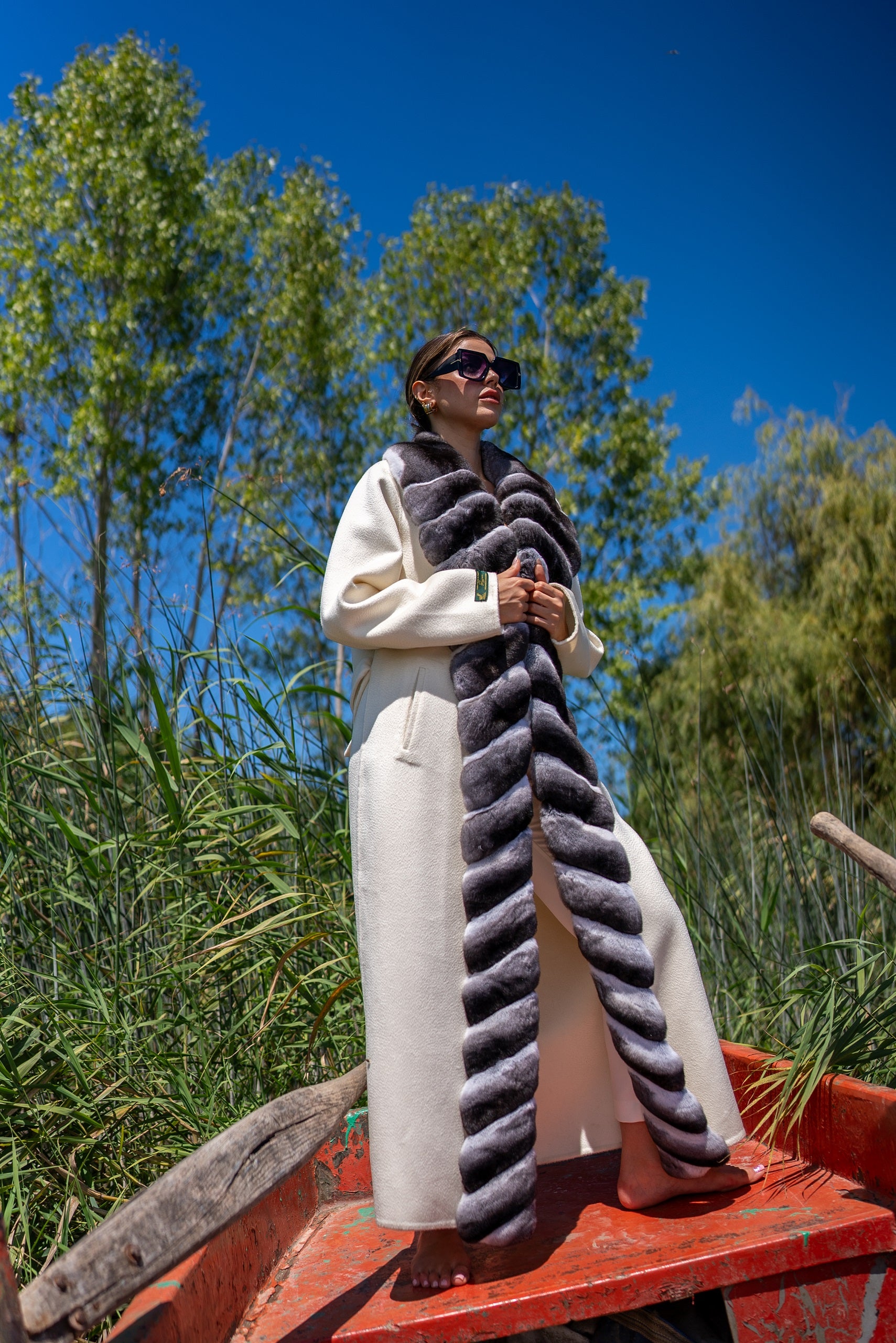 Elegant Design with Alpaca Lama Wool and Full Chinchilla Fur Front -9423-