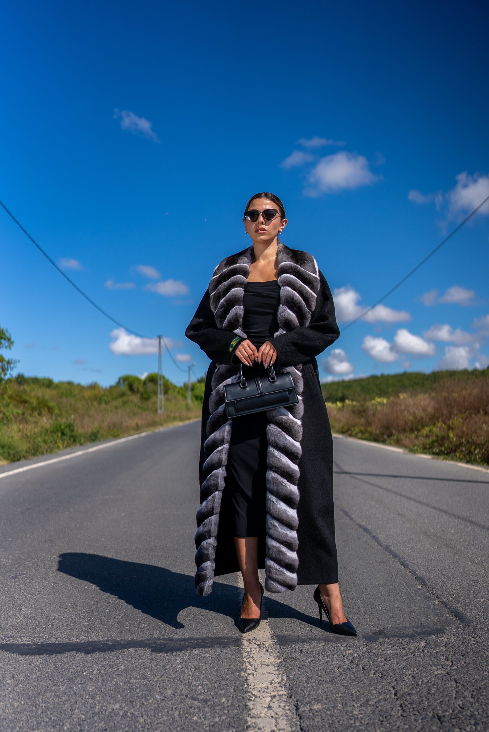 Elegant Design with Alpaca Lama Wool and Full Chinchilla Fur Front -9423-