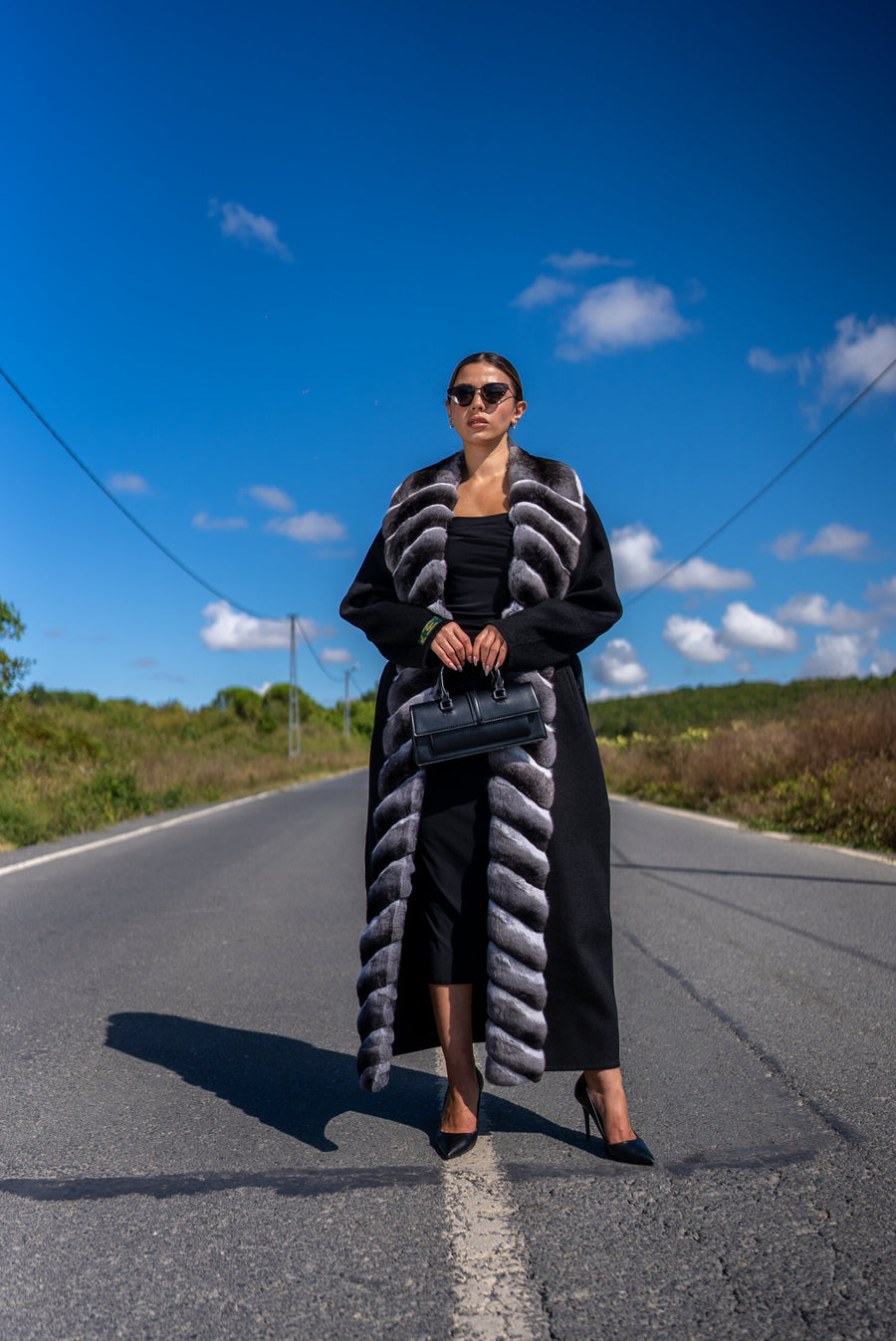 Elegant Design with Alpaca Lama Wool and Full Chinchilla Fur Front -9423-