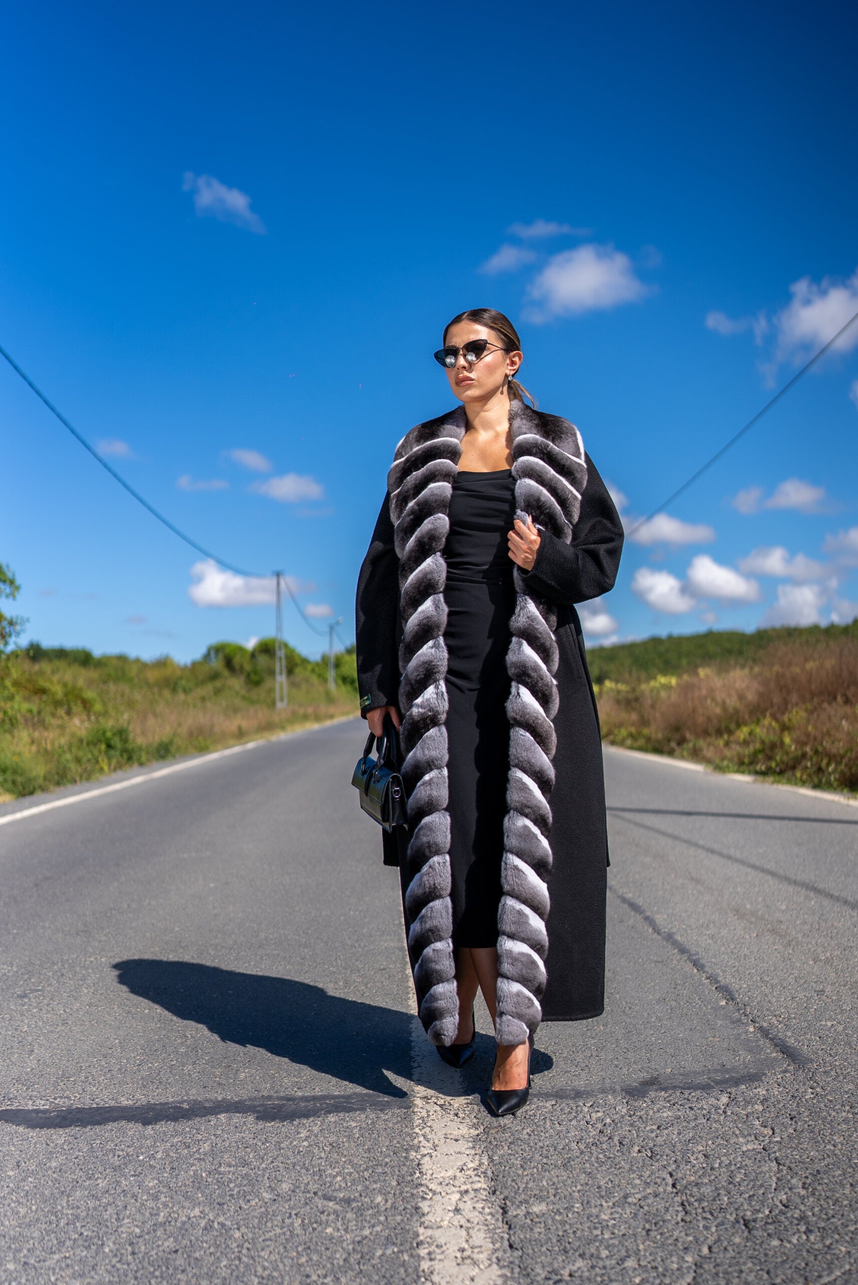 Elegant Design with Alpaca Lama Wool and Full Chinchilla Fur Front -9423-