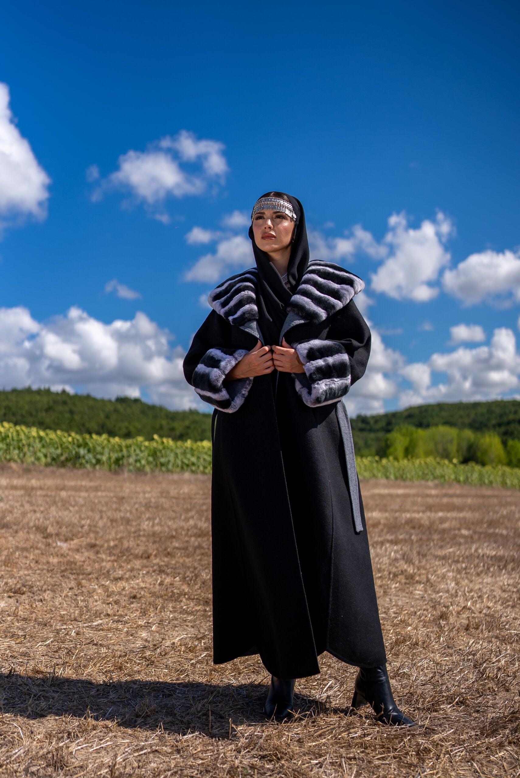 Women’s Coat with Wide Collar and Rabbit Fur, Made from Alpaca Wool Fabric -9480-