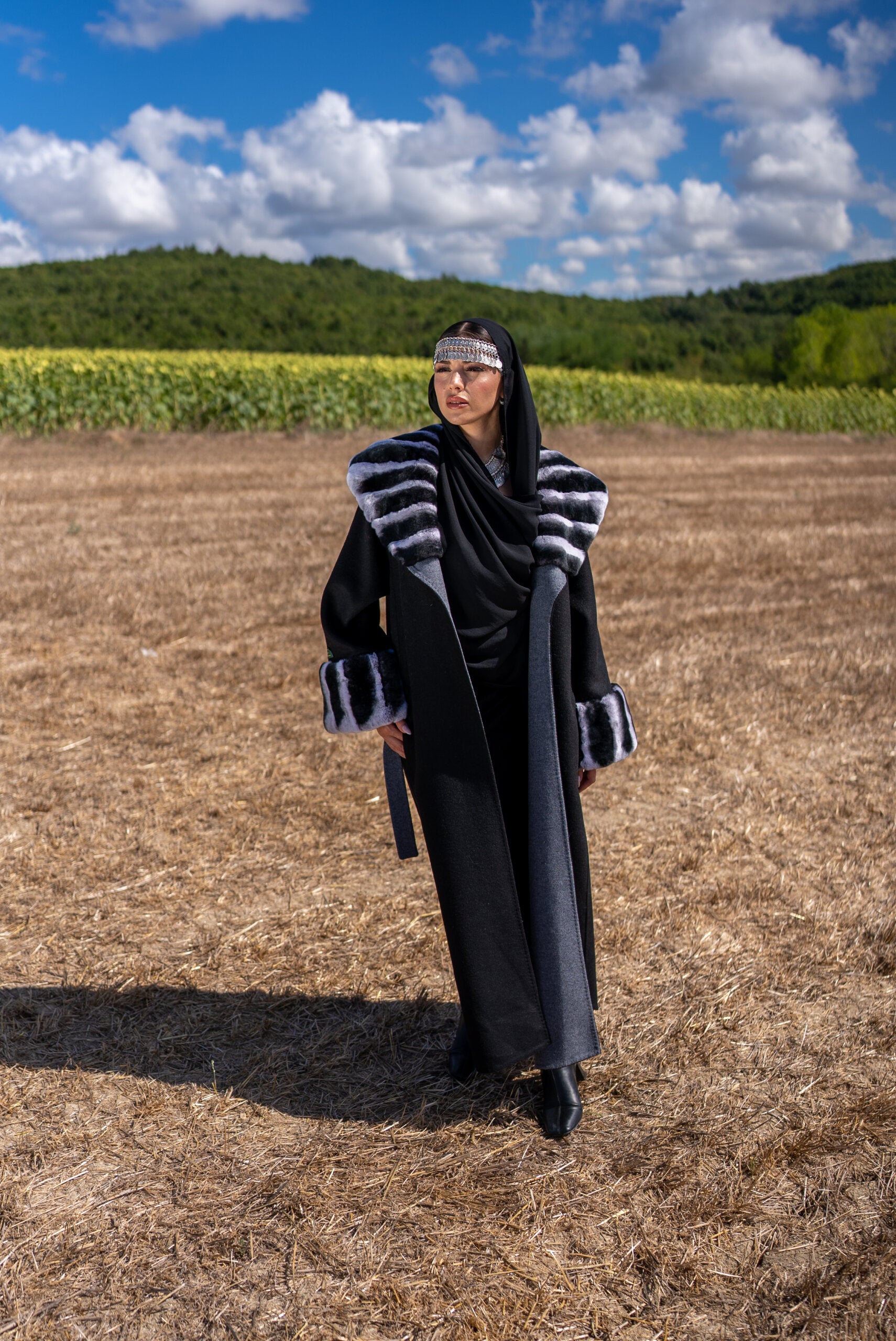 Women’s Coat with Wide Collar and Rabbit Fur, Made from Alpaca Wool Fabric -9480-