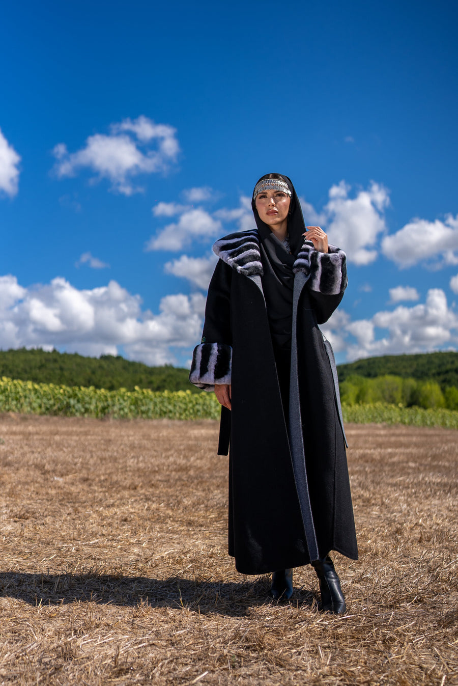Women’s Coat with Wide Collar and Rabbit Fur, Made from Alpaca Wool Fabric -9480-