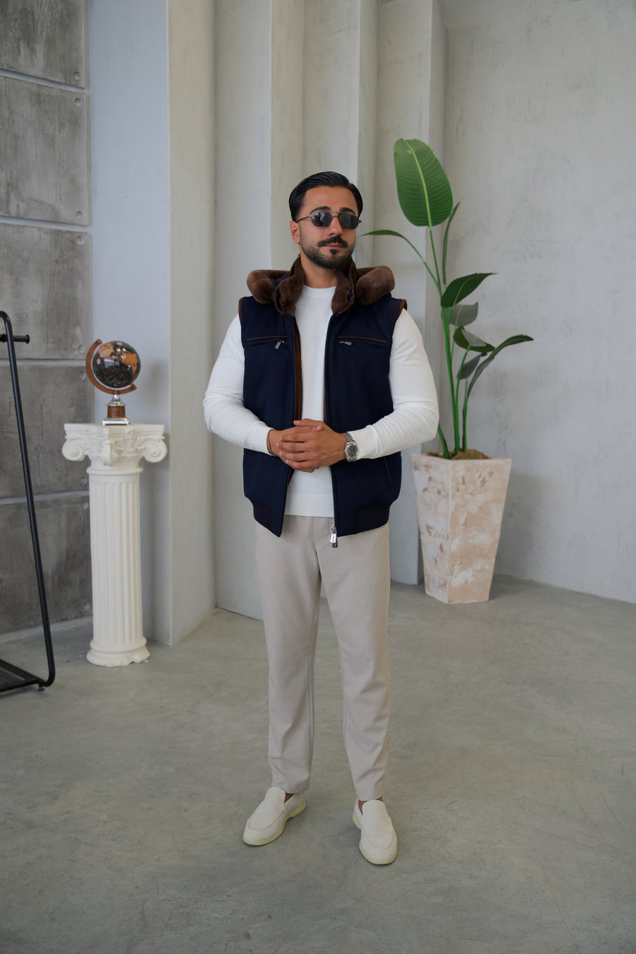 Men's Cashmere Vest with Removable Hood
