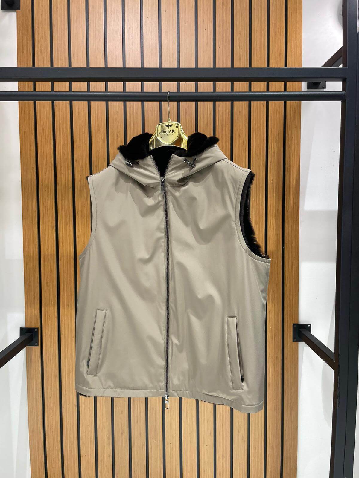 Men’s Hooded Waterproof Vest with Fur Lining M-283