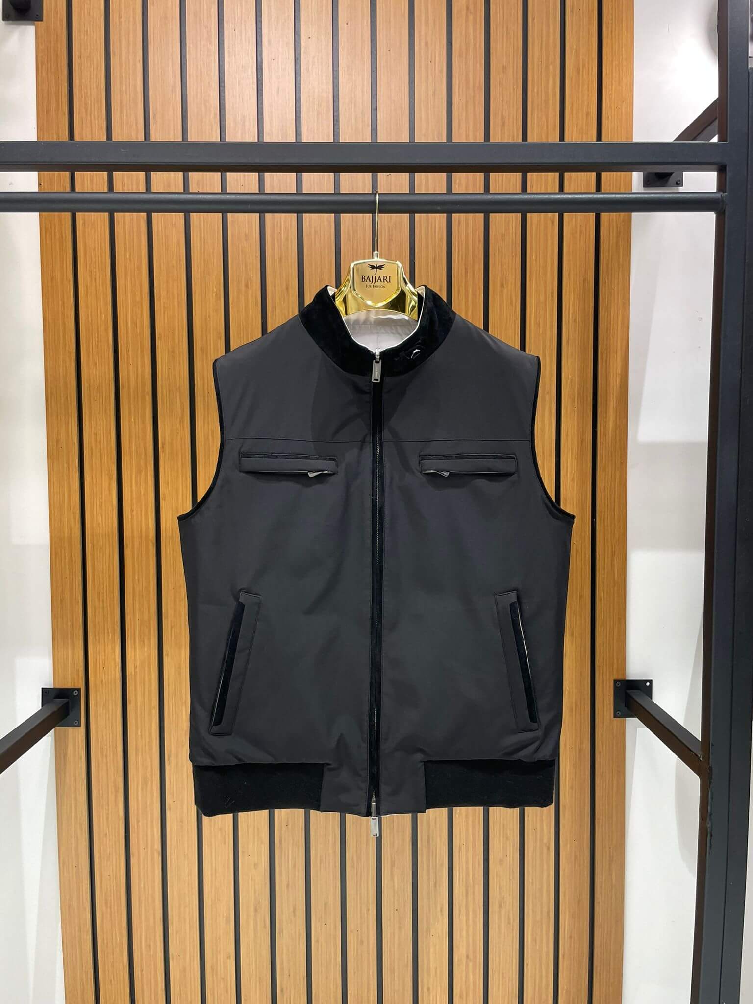 Elegant Men’s Vest with Waterproof Fabric and Knit Sleeves FN-3