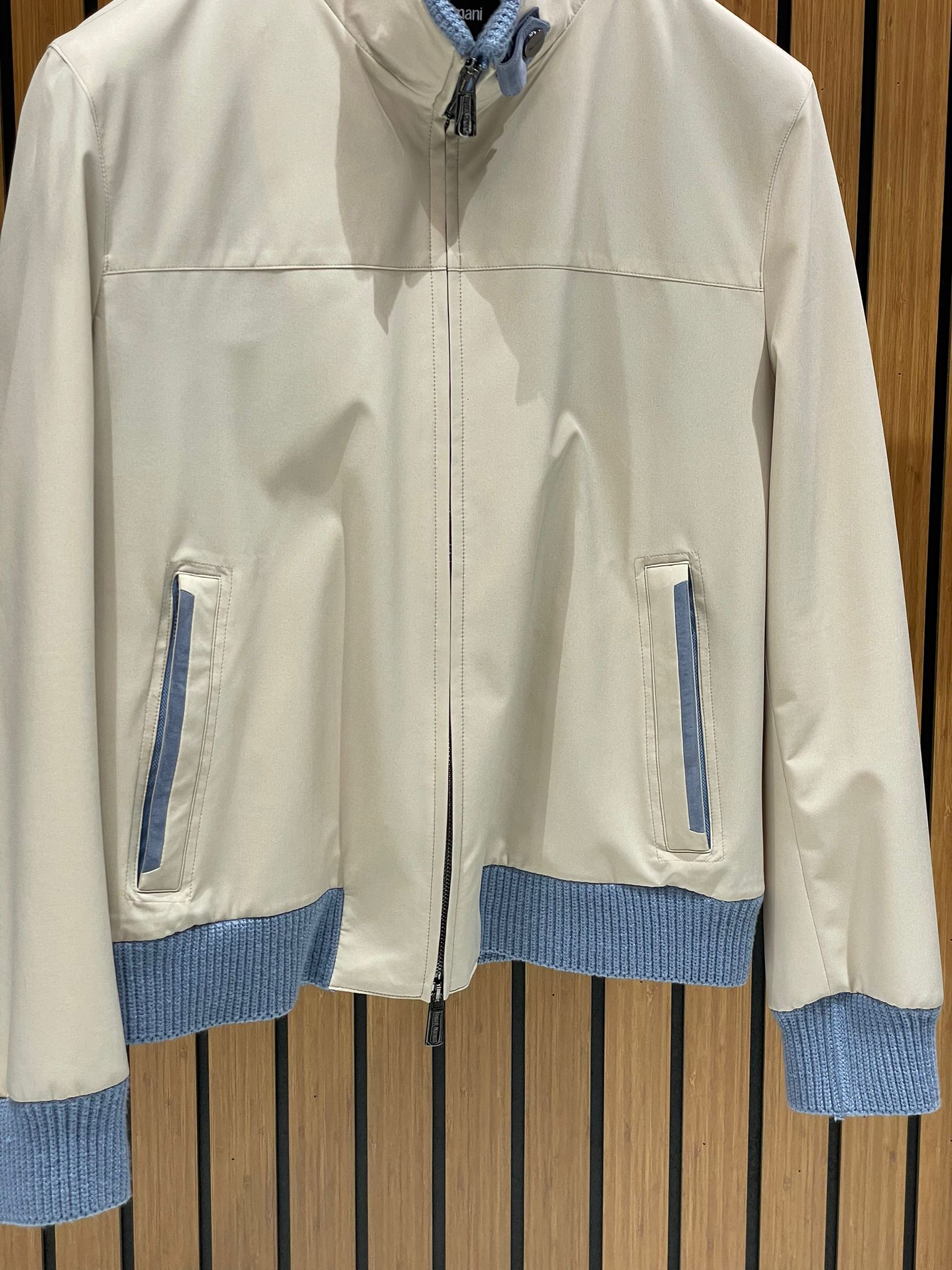 Elegant Men’s Jacket with Waterproof Fabric and Knit Sleeves FN-1