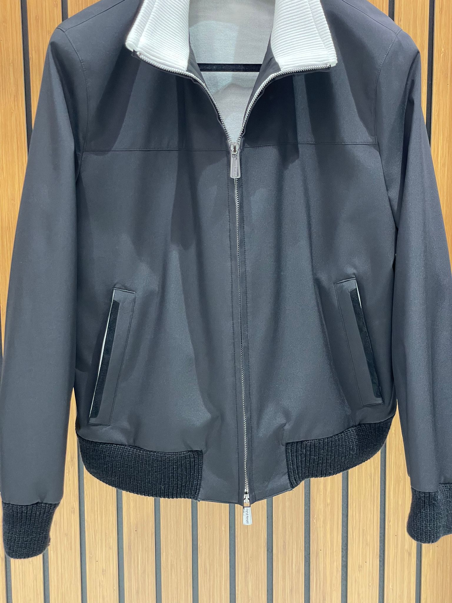 Elegant Men’s Jacket with Waterproof Fabric and Knit Sleeves FN-1