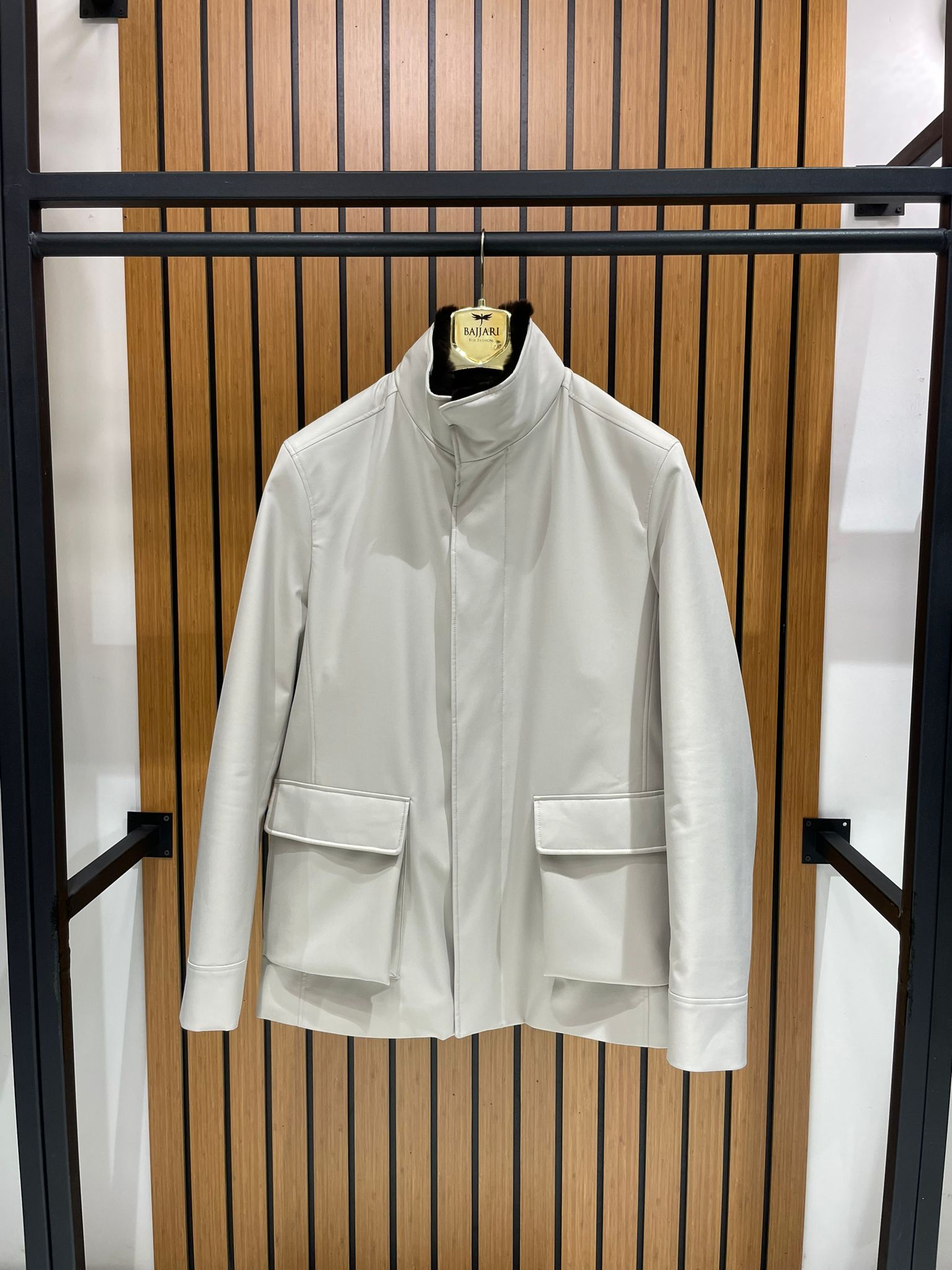 Men’s Jacket with Fur-Lined Interior, Detachable Collar, and Waterproof Fabric M-903