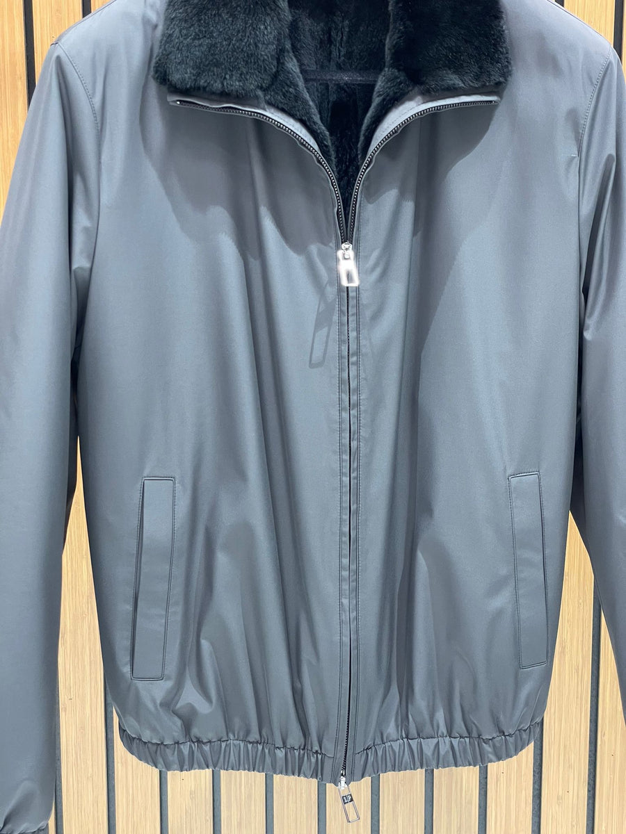 Men’s Jacket with Fur-Lined Interior and Waterproof Fabric M-936